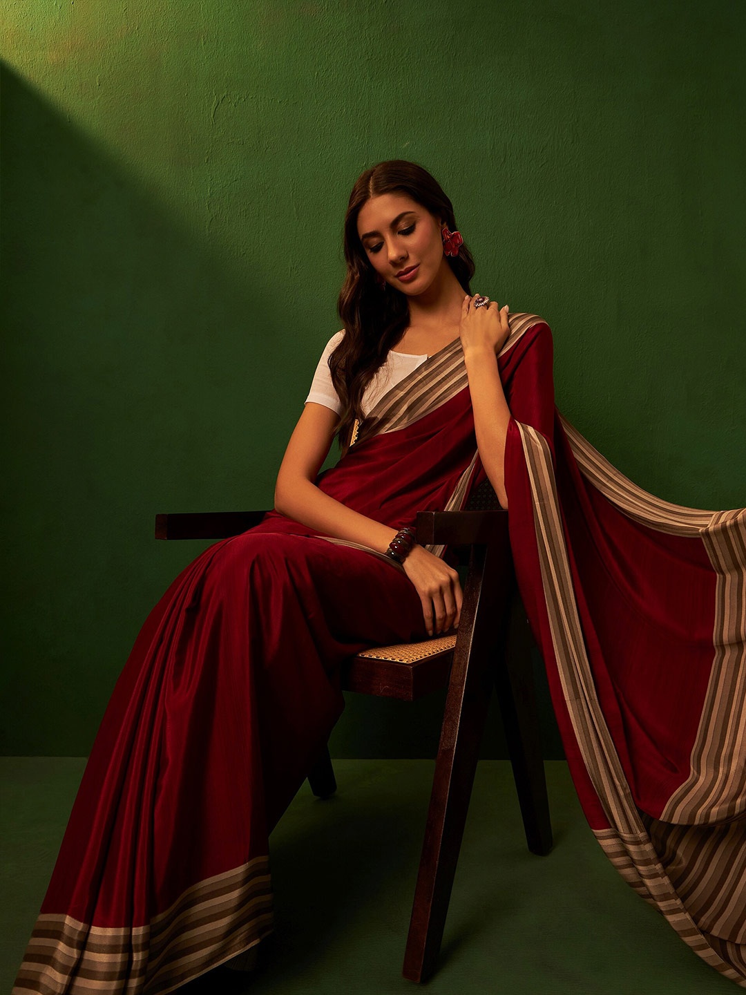 

Sangria Striped Pure Crepe Saree, Maroon