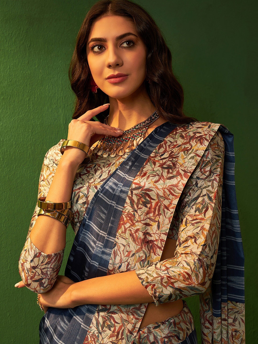 

Sangria Floral Printed Pure Crepe Saree, Blue