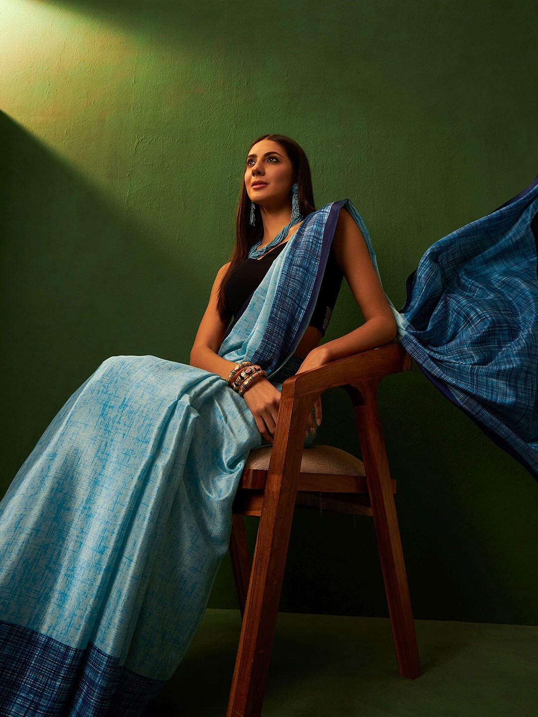 

Sangria Printed Saree With Border, Blue