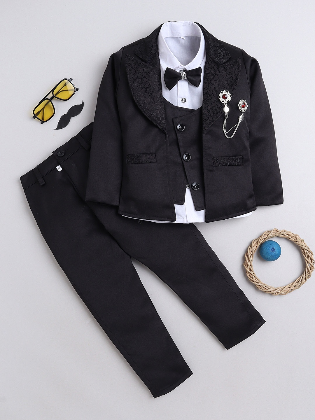 

FOURFOLDS Boys Notched Lapel Collar Single-Breasted Five-Piece Suit, Black