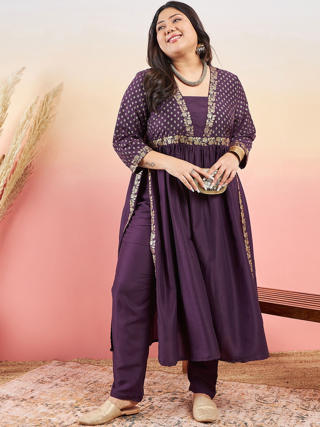 

Sztori Floral Printed High Slit Straight Kurta with Trouser, Purple