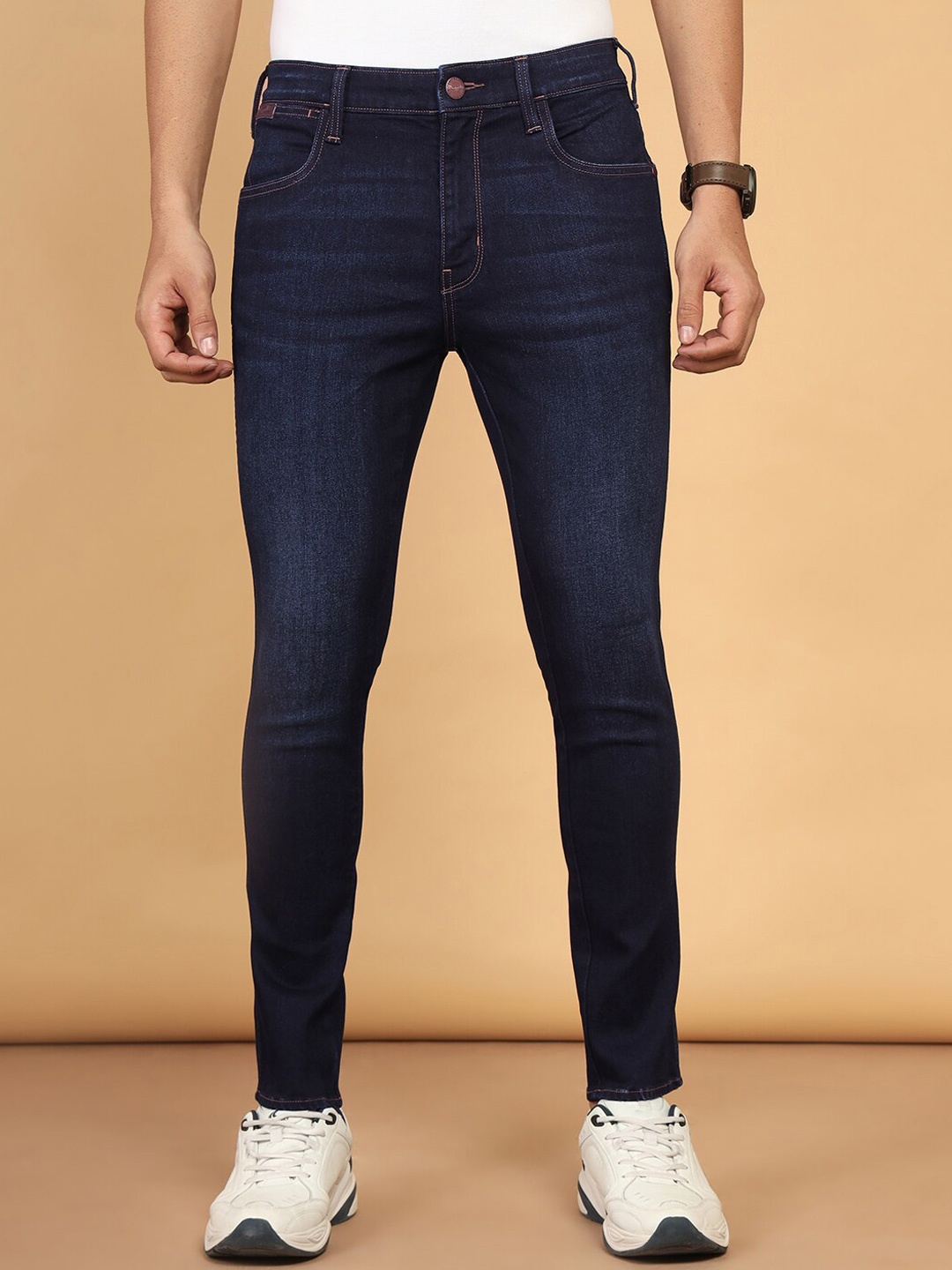 

Wrangler Men Slim Fit Light Fade Stretchable Jeans, Blue