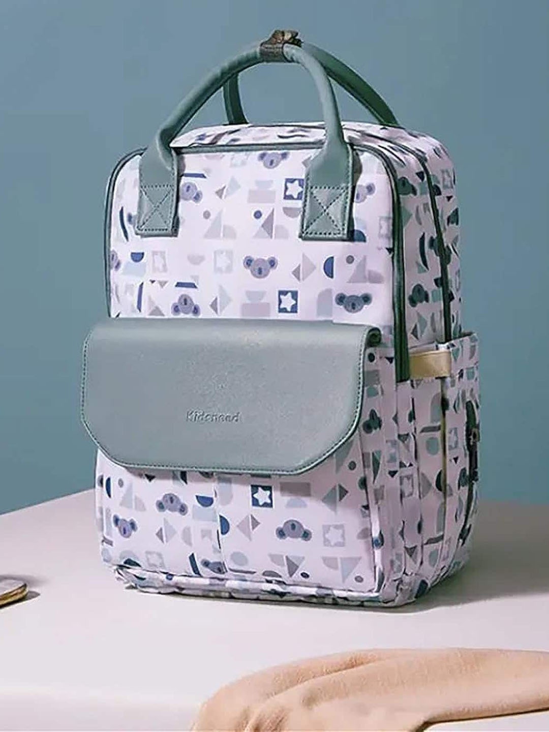 

NeonateCare Kids Graphic Printed Lightweight Diaper Bags, Green