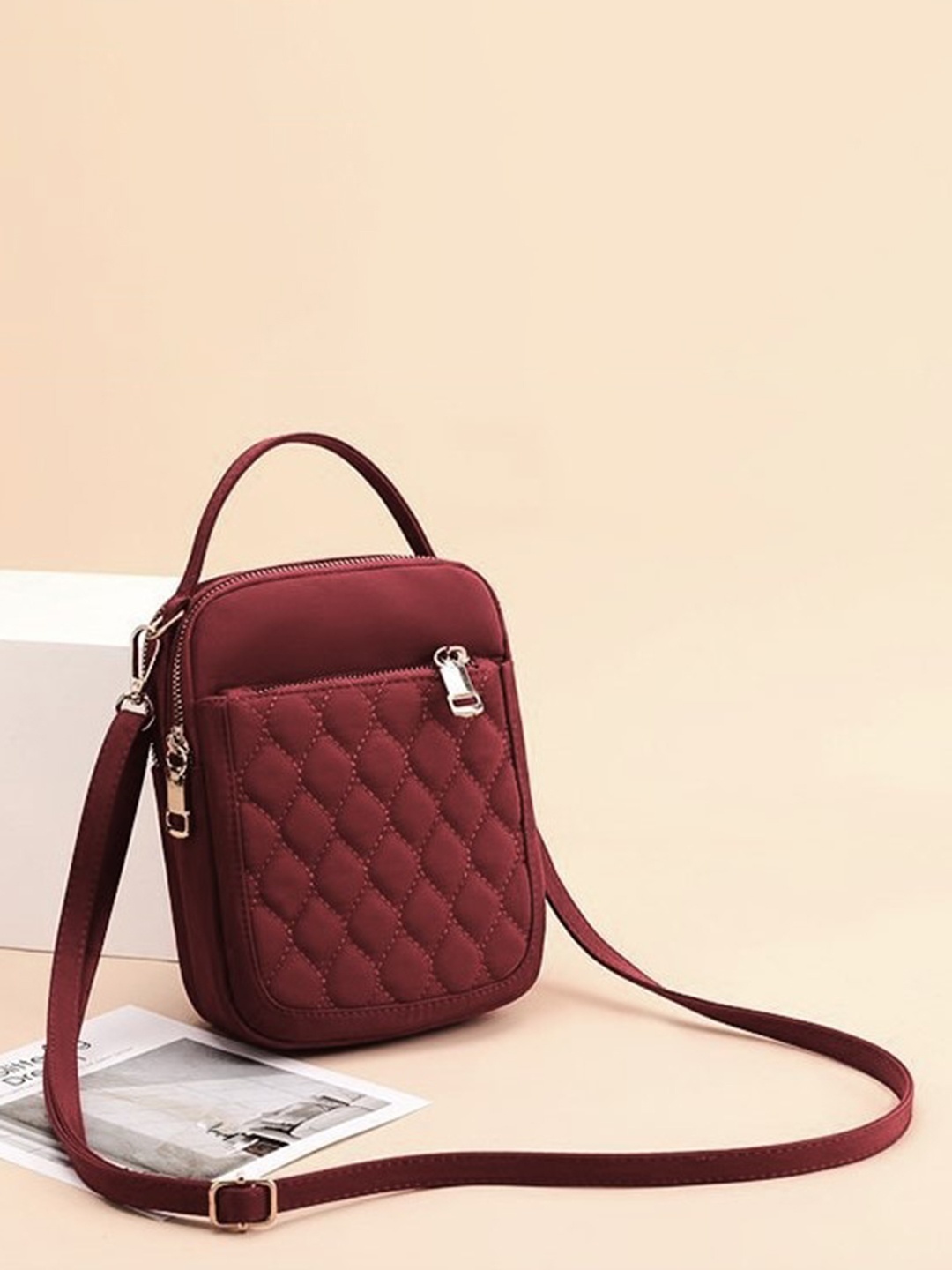 

Diva Dale Structured Sling Bag with Quilted, Maroon