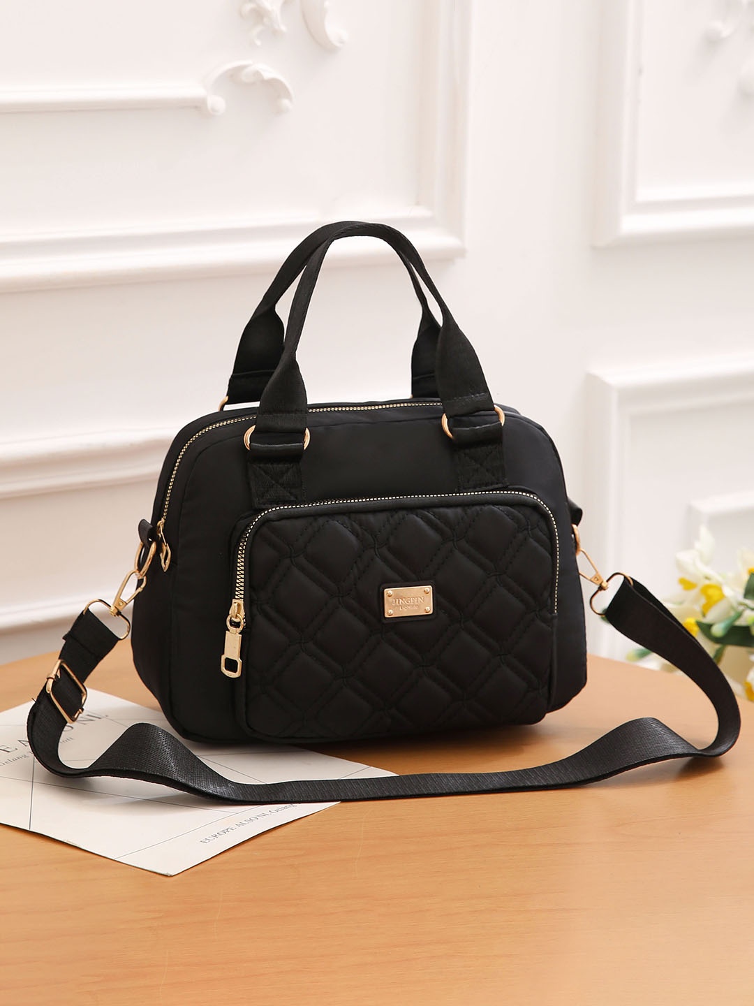 

Diva Dale Structured Handheld Bag with Quilted, Black