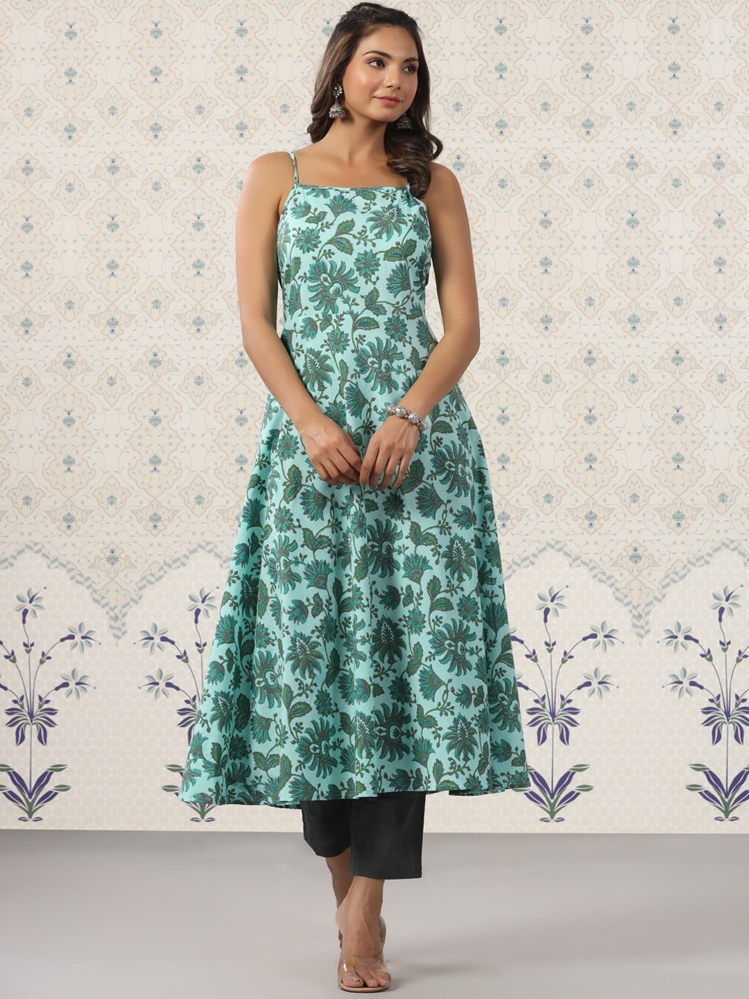 

Ode by House of Pataudi Floral Printed Cotton Anarkali Kurta, Grey