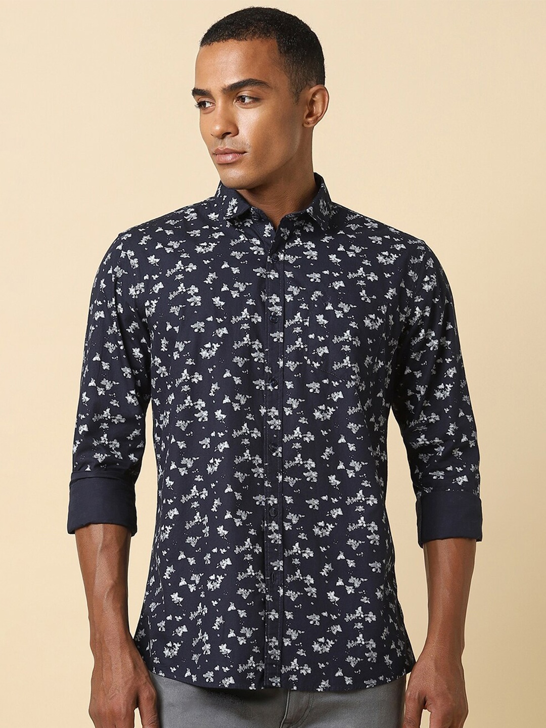 

Allen Solly Custom Fit Floral Printed Pure Cotton Casual Shirt, Navy blue