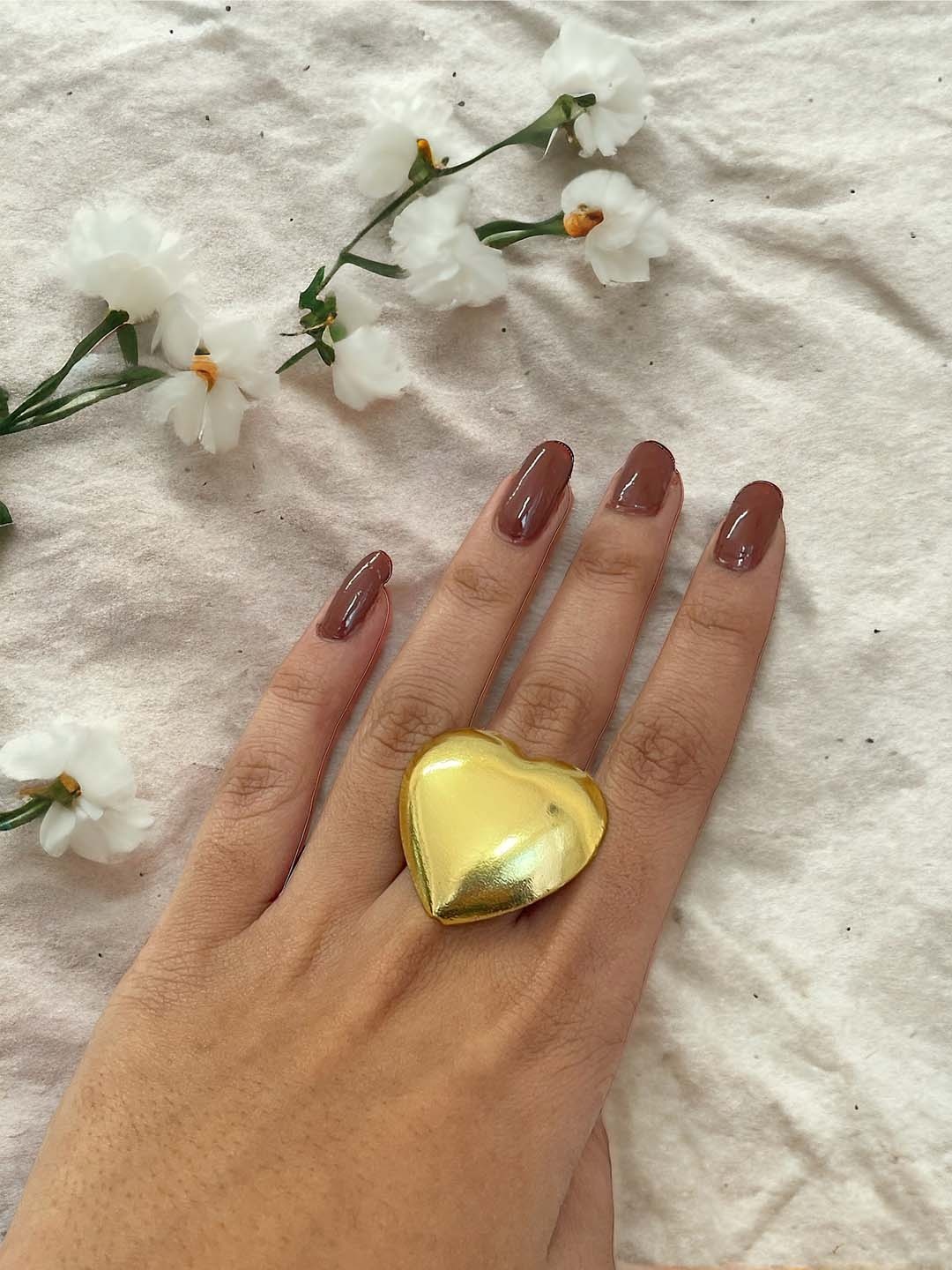 

ISHKAARA Gold-Plated Chunky Heart Shaped Finger Ring
