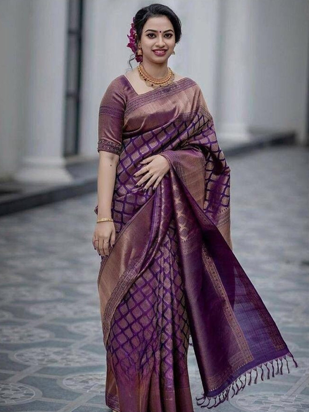 

DIVASTRI Ethnic Motifs Woven Design Zari Pure Silk Kanjeevaram Saree, Purple