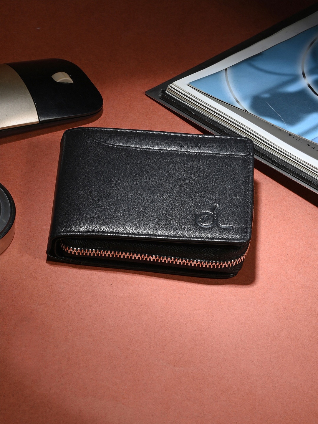 

CLOG LONDON Men Rfid Leather Zip Around Wallet, Black