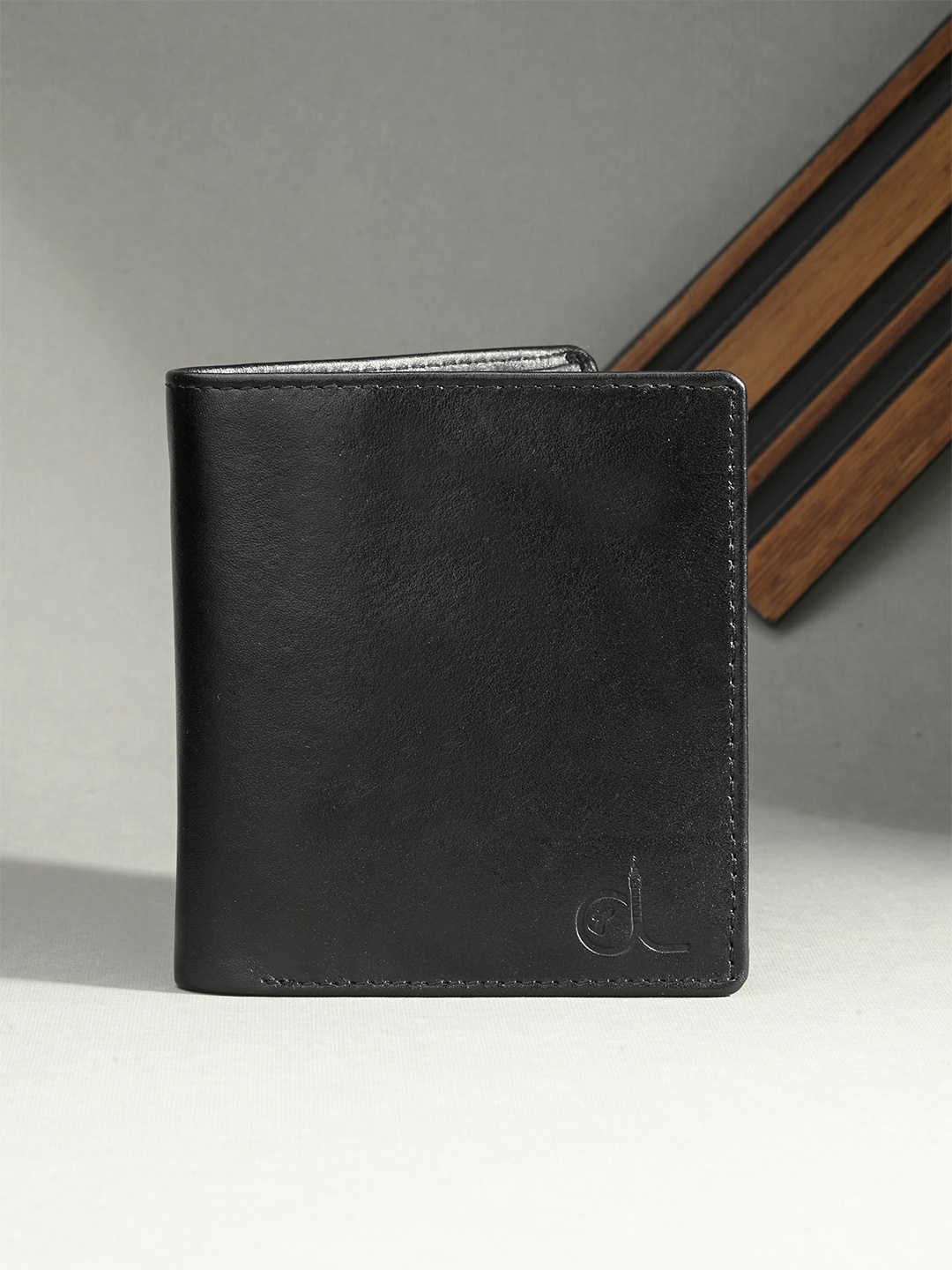 

CLOG LONDON Men Leather Two Fold Wallet, Black