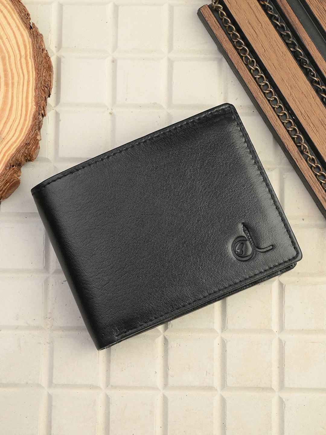 

CLOG LONDON Textured Leather Two Fold Wallet, Black