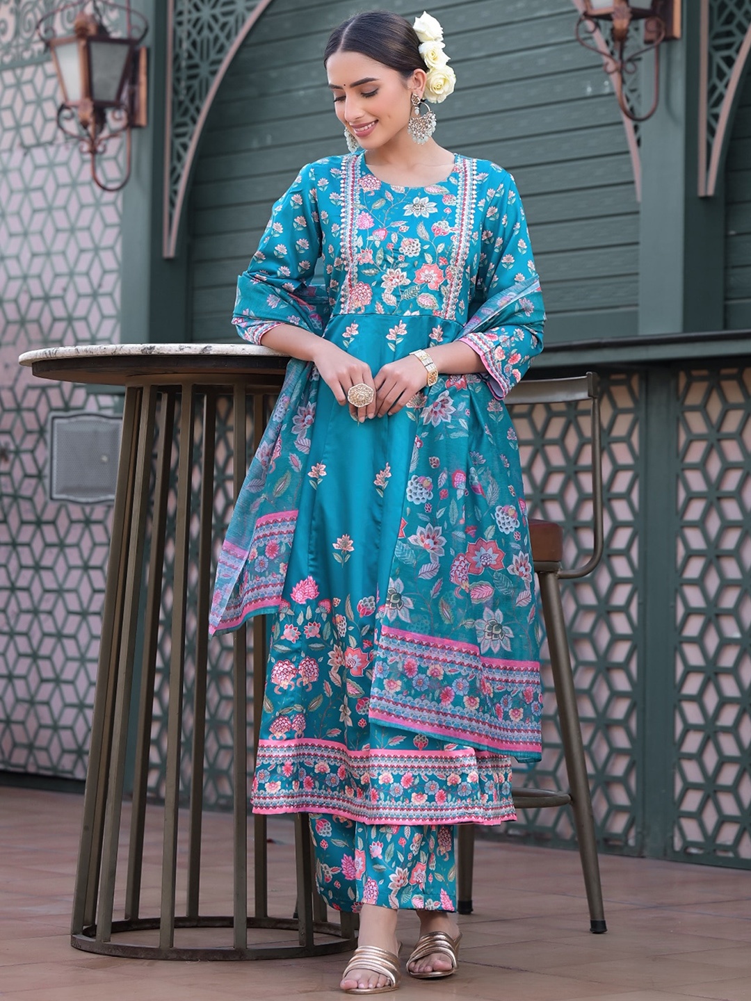 

The Kapas Floral Printed Flared Sequinned Anarkali Kurti With Trousers & Dupatta, Blue