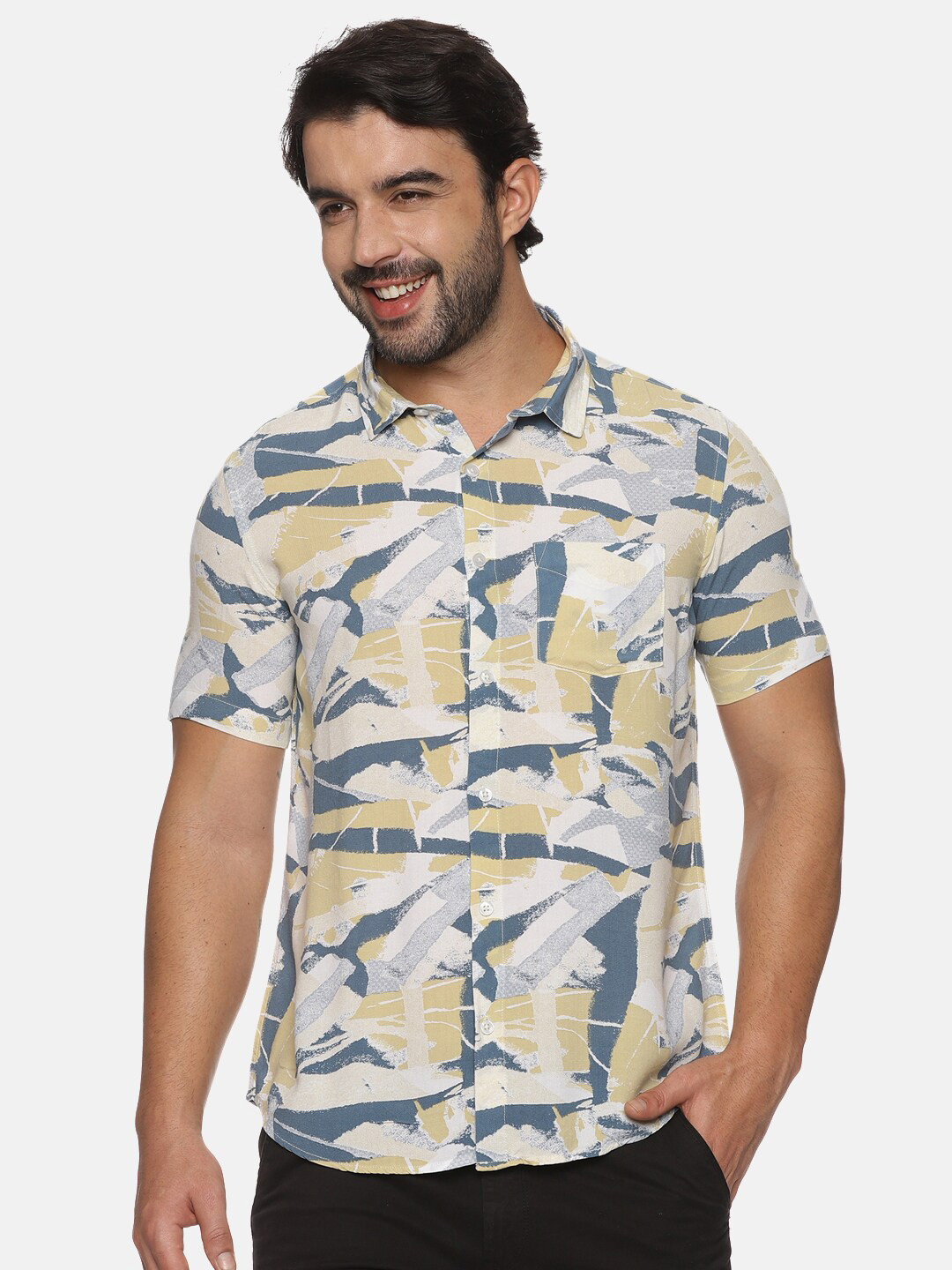 

Tusok Abstract Printed Smart Spread Collar Curved Casual Shirt, Yellow
