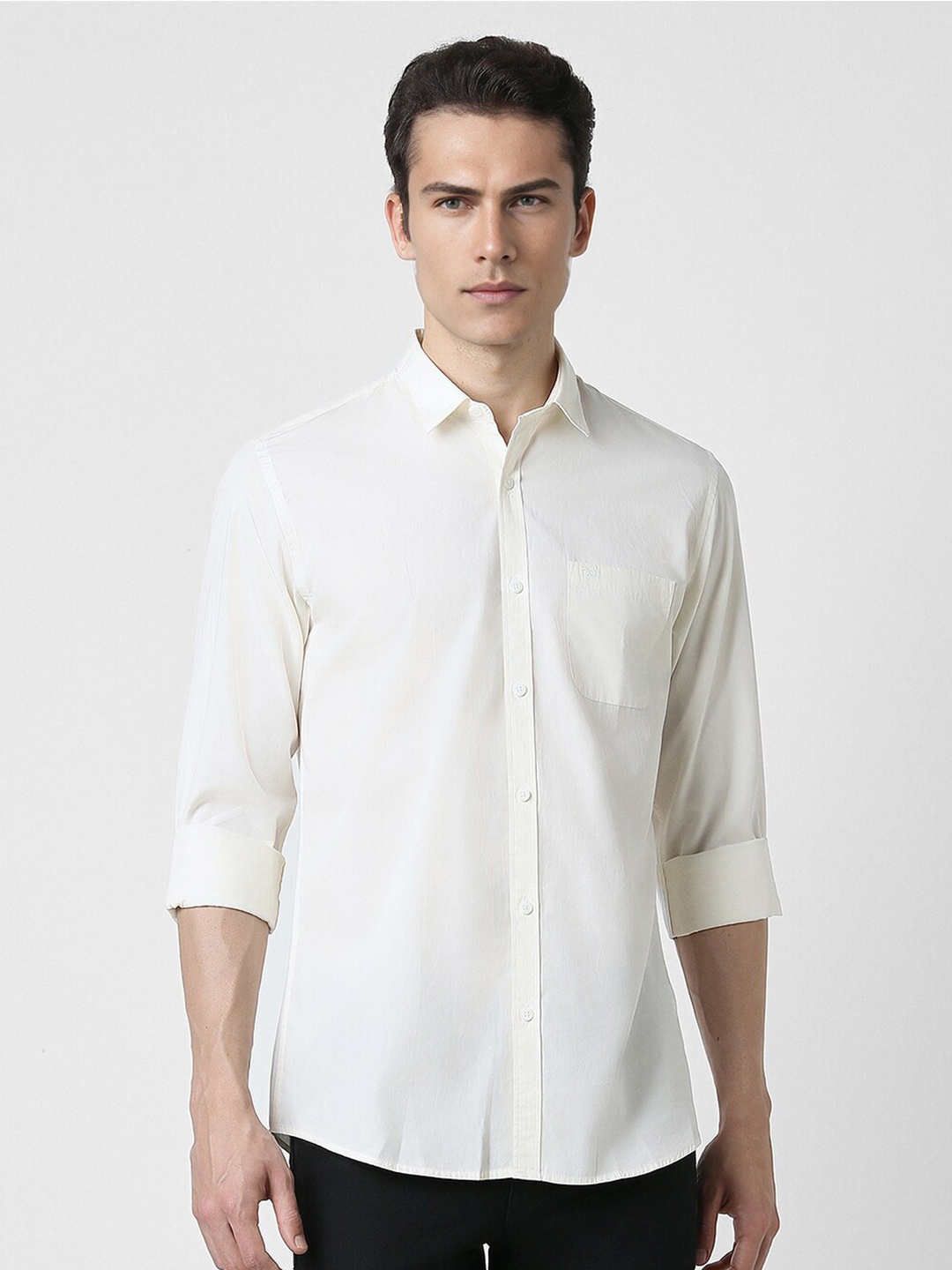 

Peter England Casuals Slim Fit Spread Collar Pure Cotton Casual Shirt, White