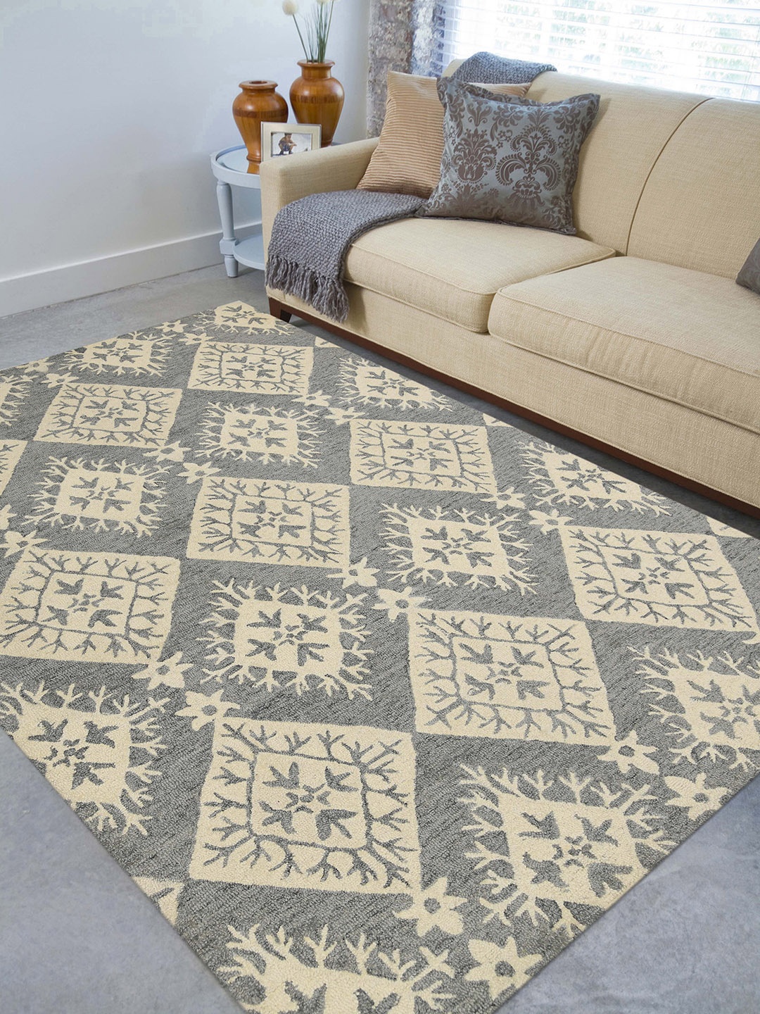 

saraswatii global Grey & Cream Ethnic Motifs Printed Woolen Rectangle Carpet