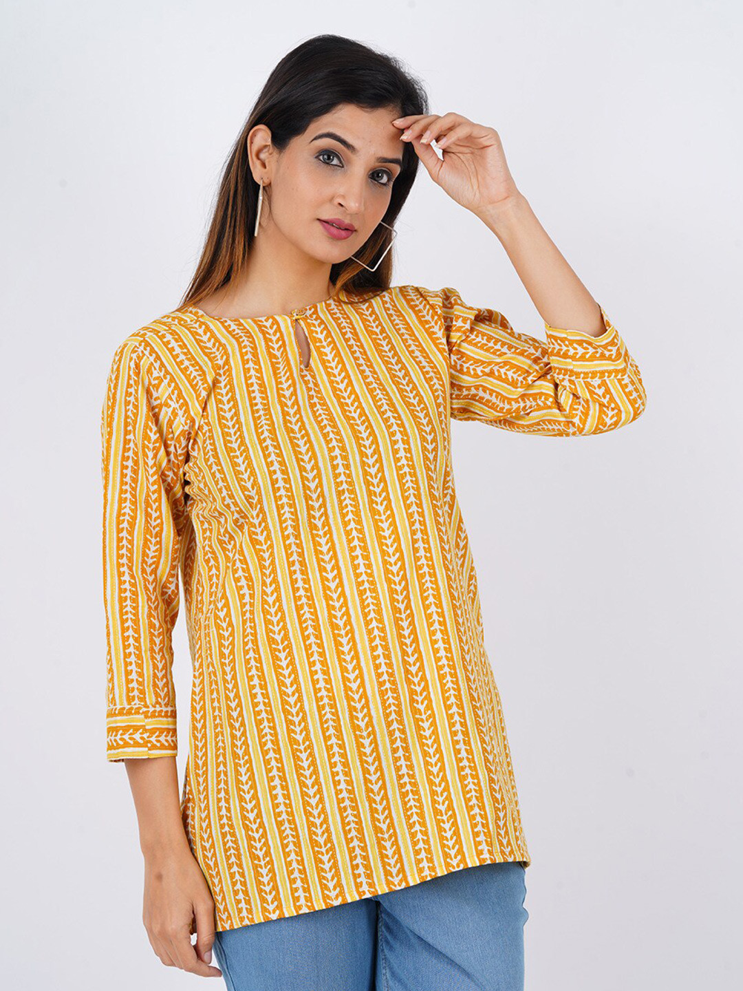 

BAESD Floral Printed Keyhole Neck Kurti, Mustard