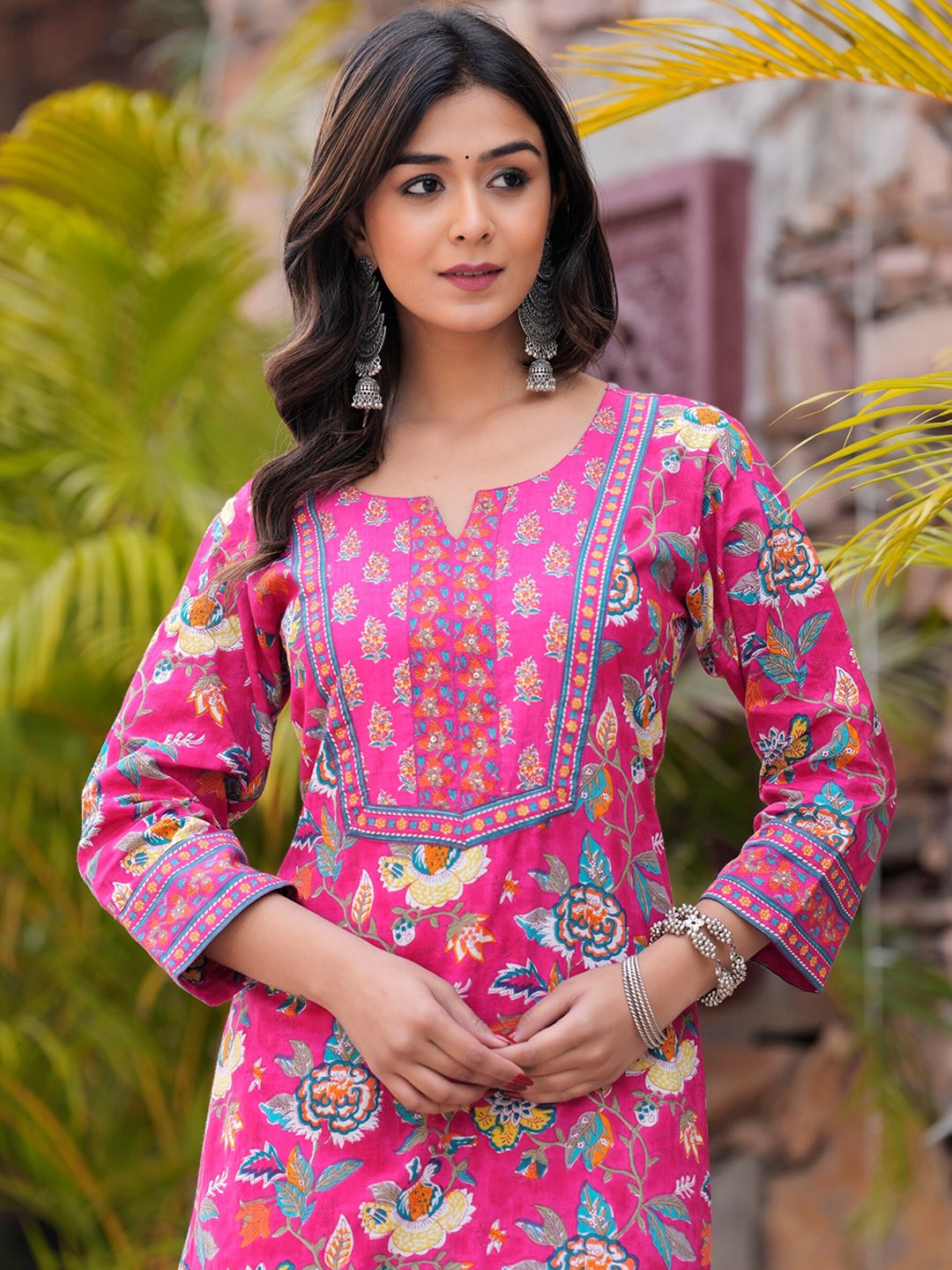 

AVYCO Floral Printed Straight Regular Pure Cotton Kurta with Salwar, Pink