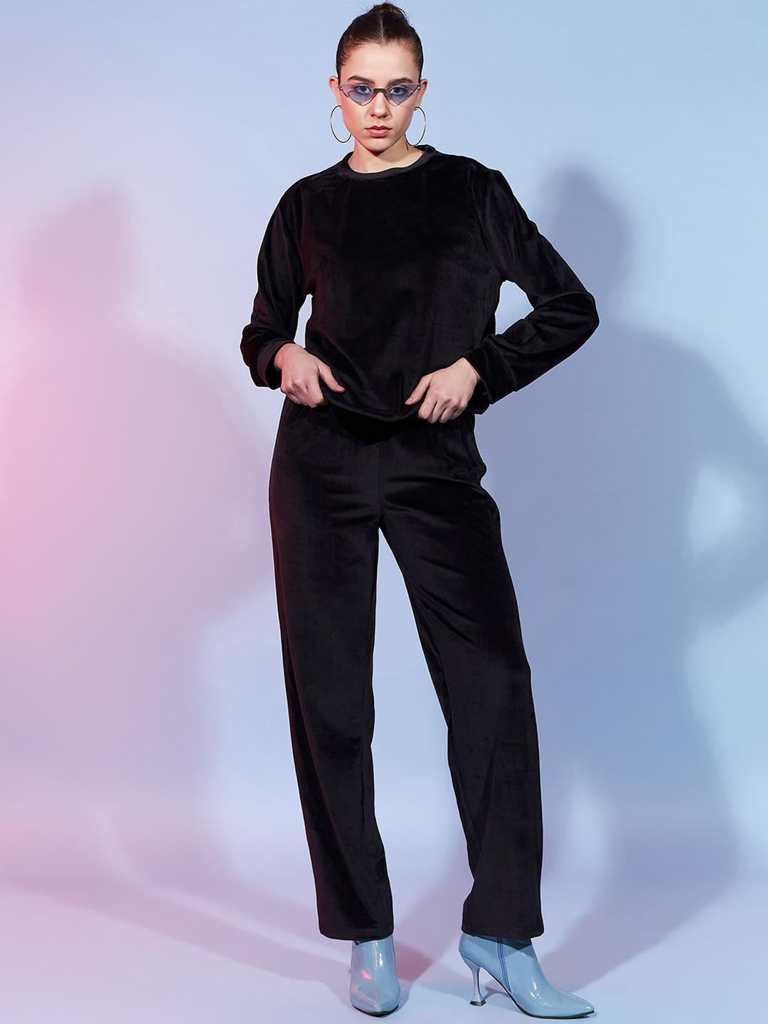

DressBerry Black Long Sleeves Velvet Top With Trouser