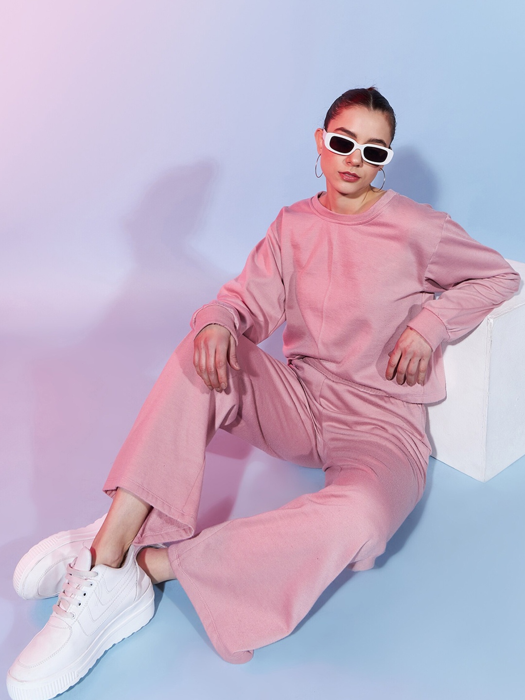 

DressBerry Pink Round Neck Long Sleeves Fleece Top With Trousers