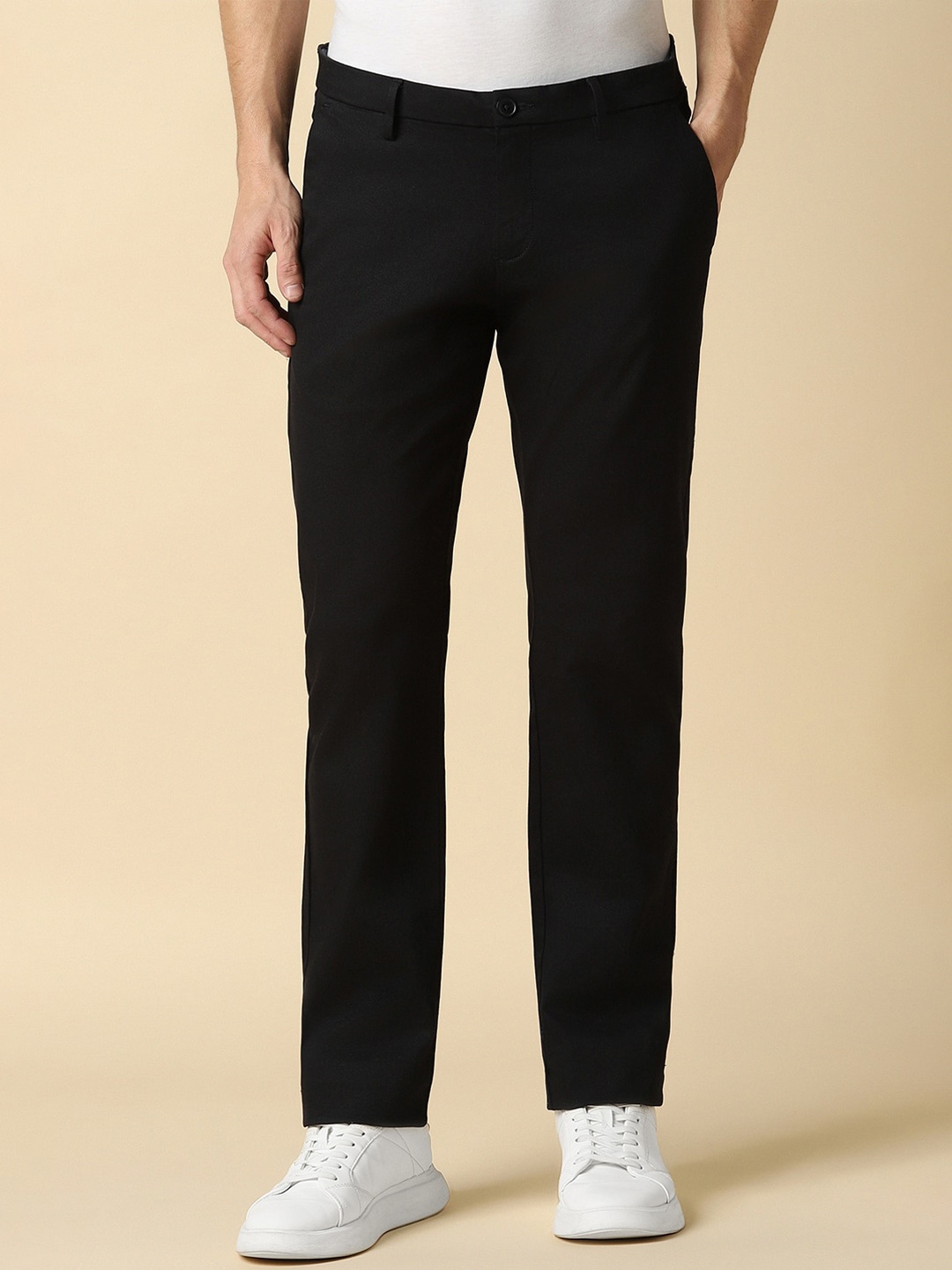 

Allen Solly Men Slim Fit Mid-Rise Plain Regular Trousers, Black