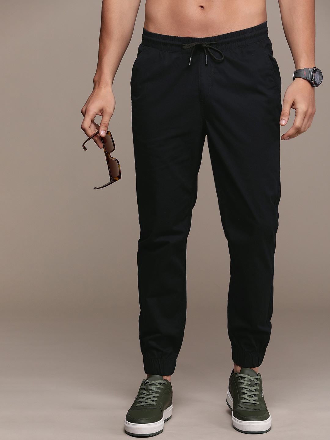 

Roadster Men Slim Fit Pure Cotton Joggers, Black