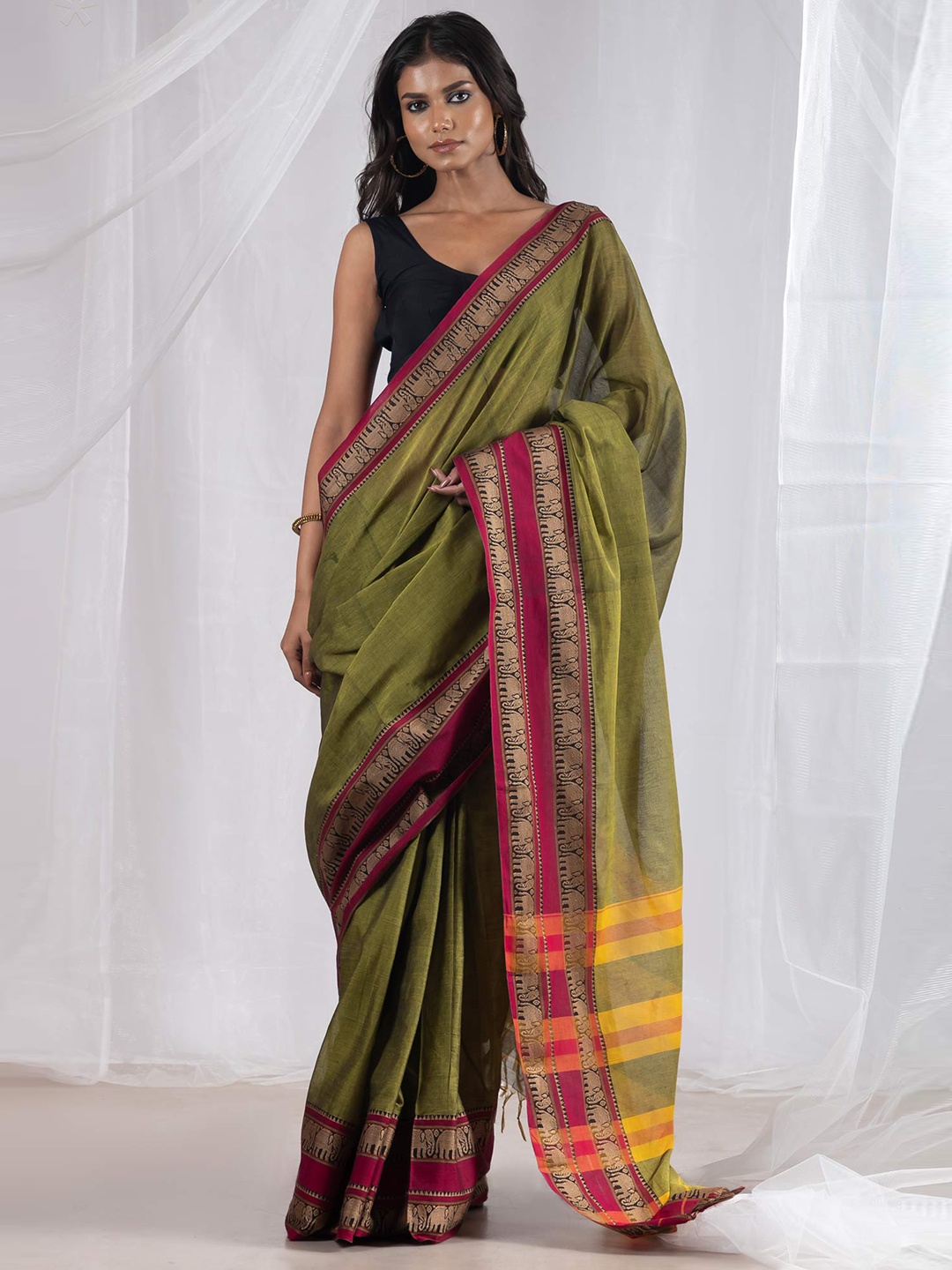 

Unnati Silks Zari Pure Cotton Handloom Narayan Peth Saree, Green