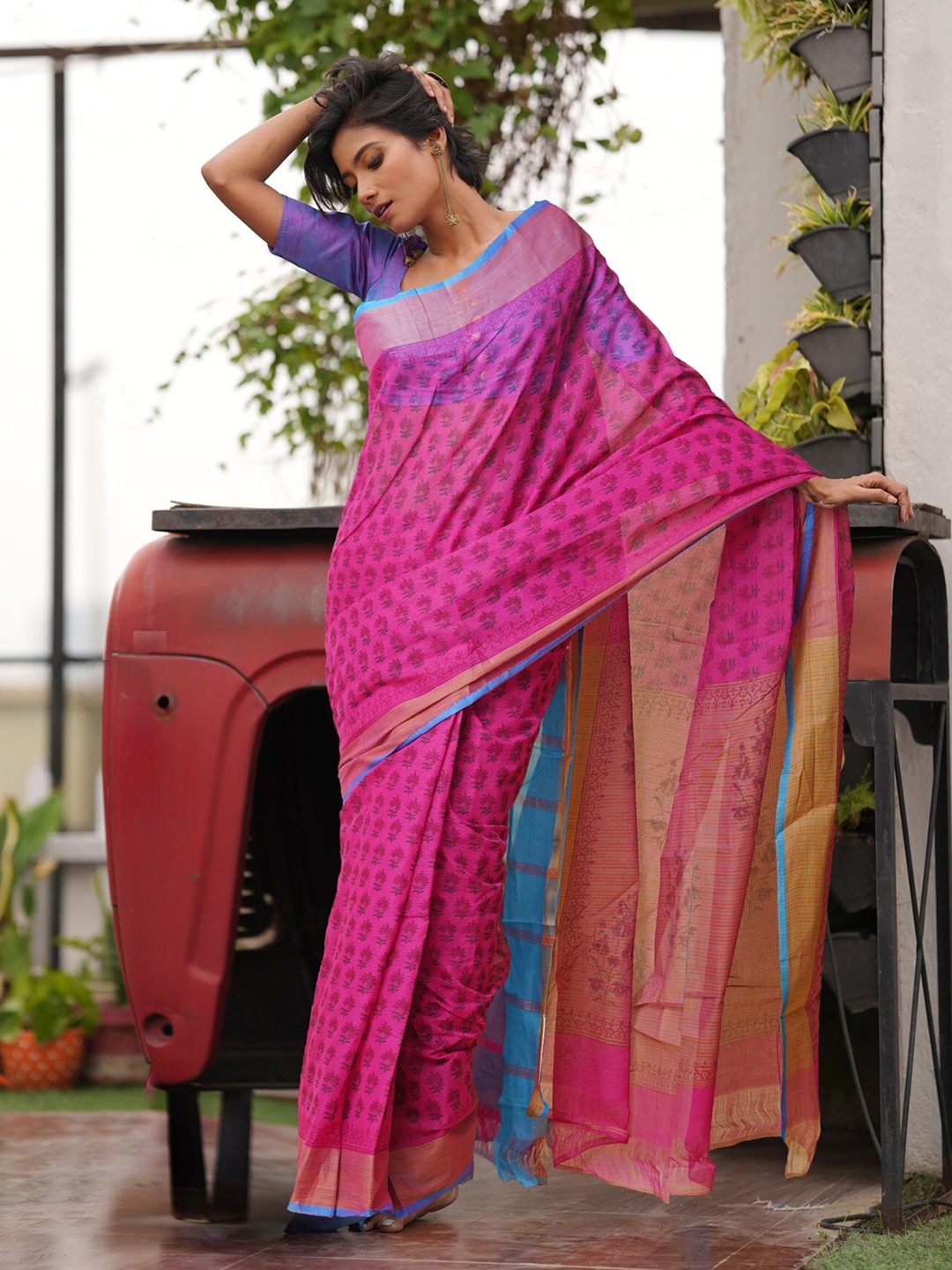 

Unnati Silks Floral Printed Handloom Pure Cotton Mangalagiri Saree, Pink
