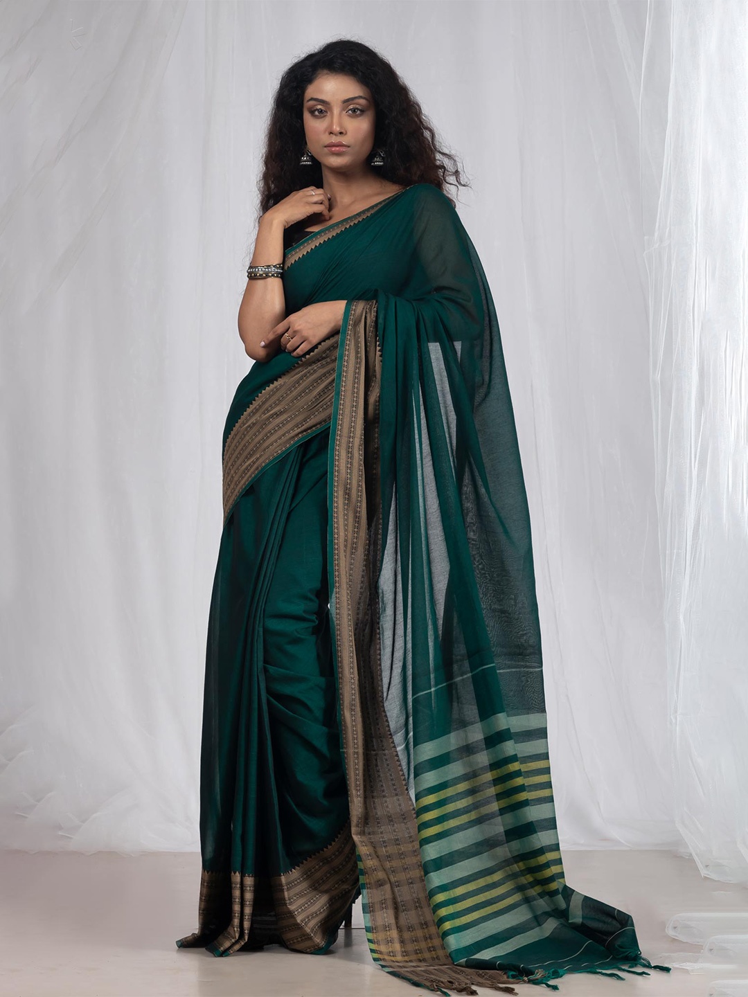 

Unnati Silks Pure Cotton Handloom Narayanpet Saree, Green
