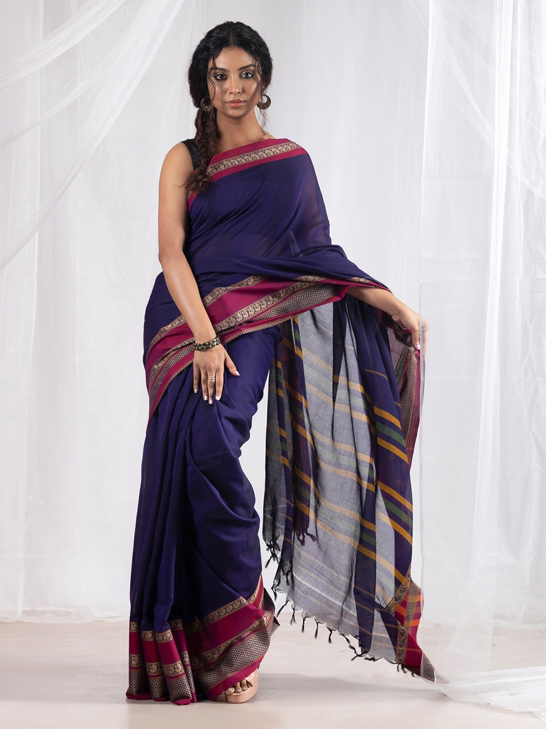 

Unnati Silks Zari Pure Cotton Handloom Narayan Peth Saree, Blue