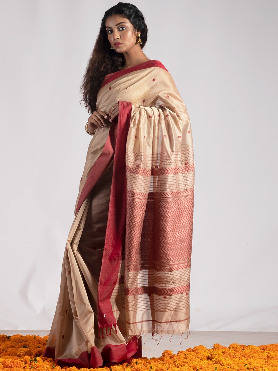 

Unnati Silks Ethnic Woven Design Handloom Maheshwari Saree With Tassels, Beige