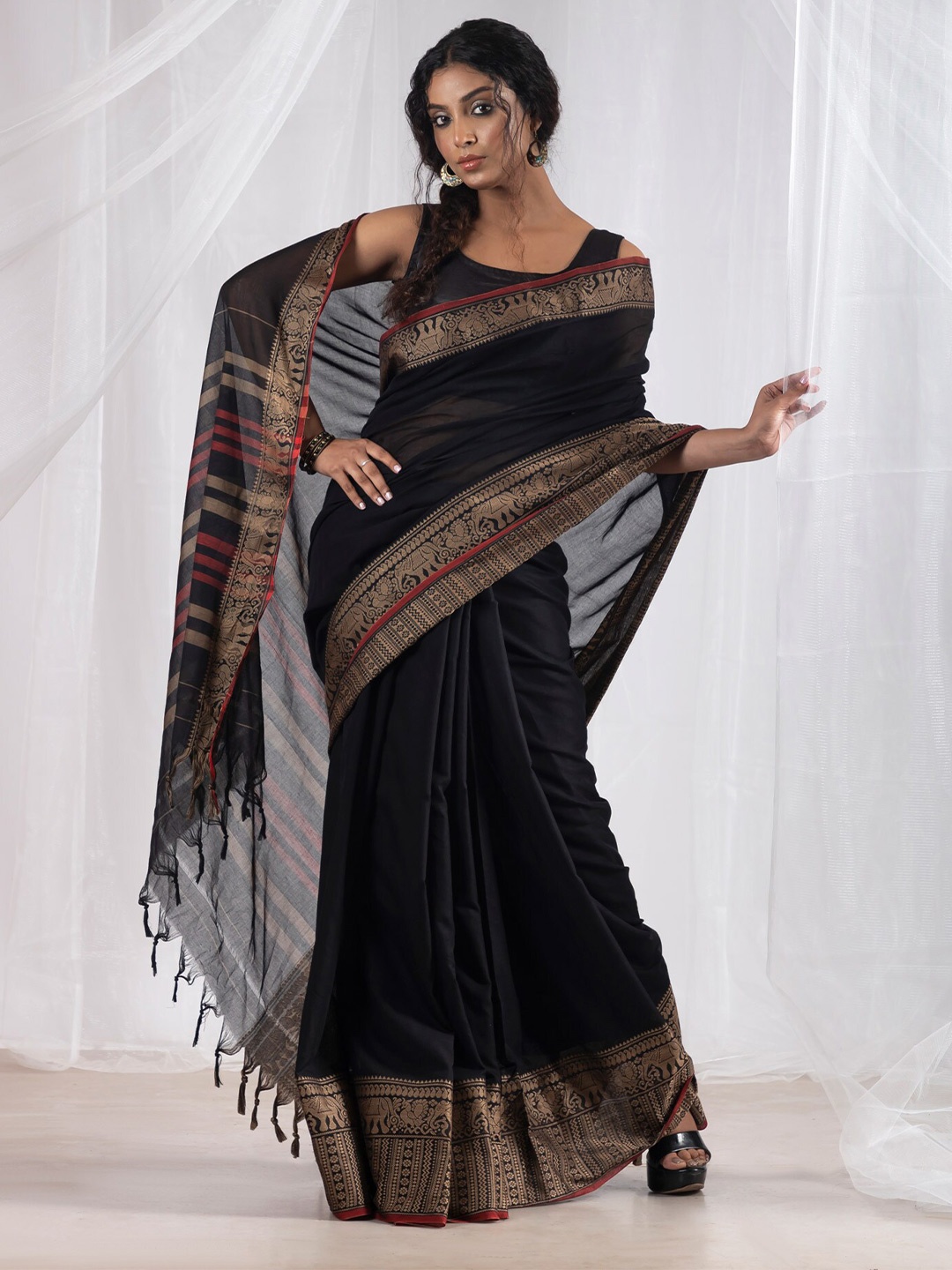 

Unnati Silks Pure Cotton Narayan Peth Saree, Black