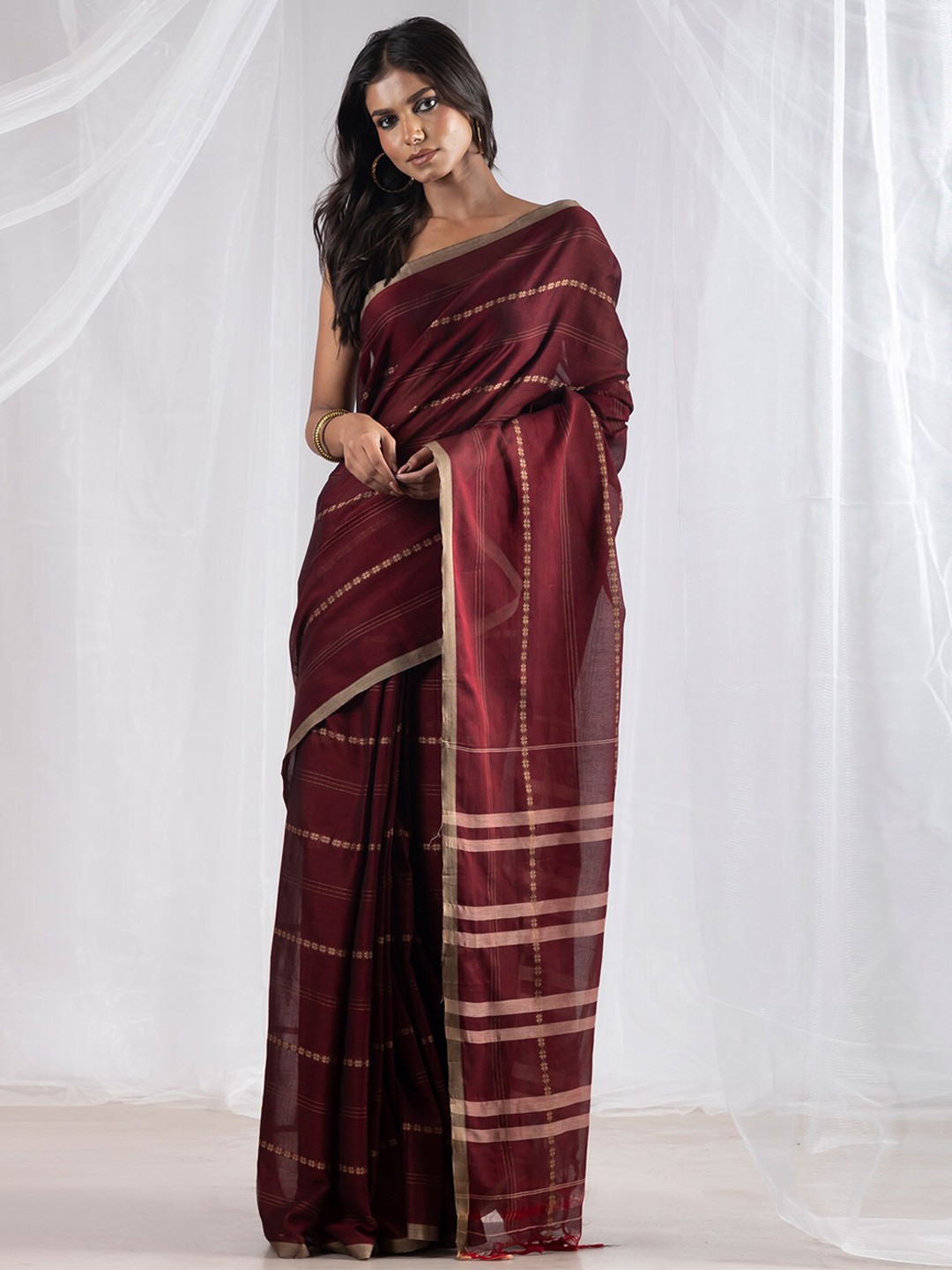 

Unnati Silks Striped Woven Design Zari Handloom Pure Cotton Narayan Peth Saree, Maroon