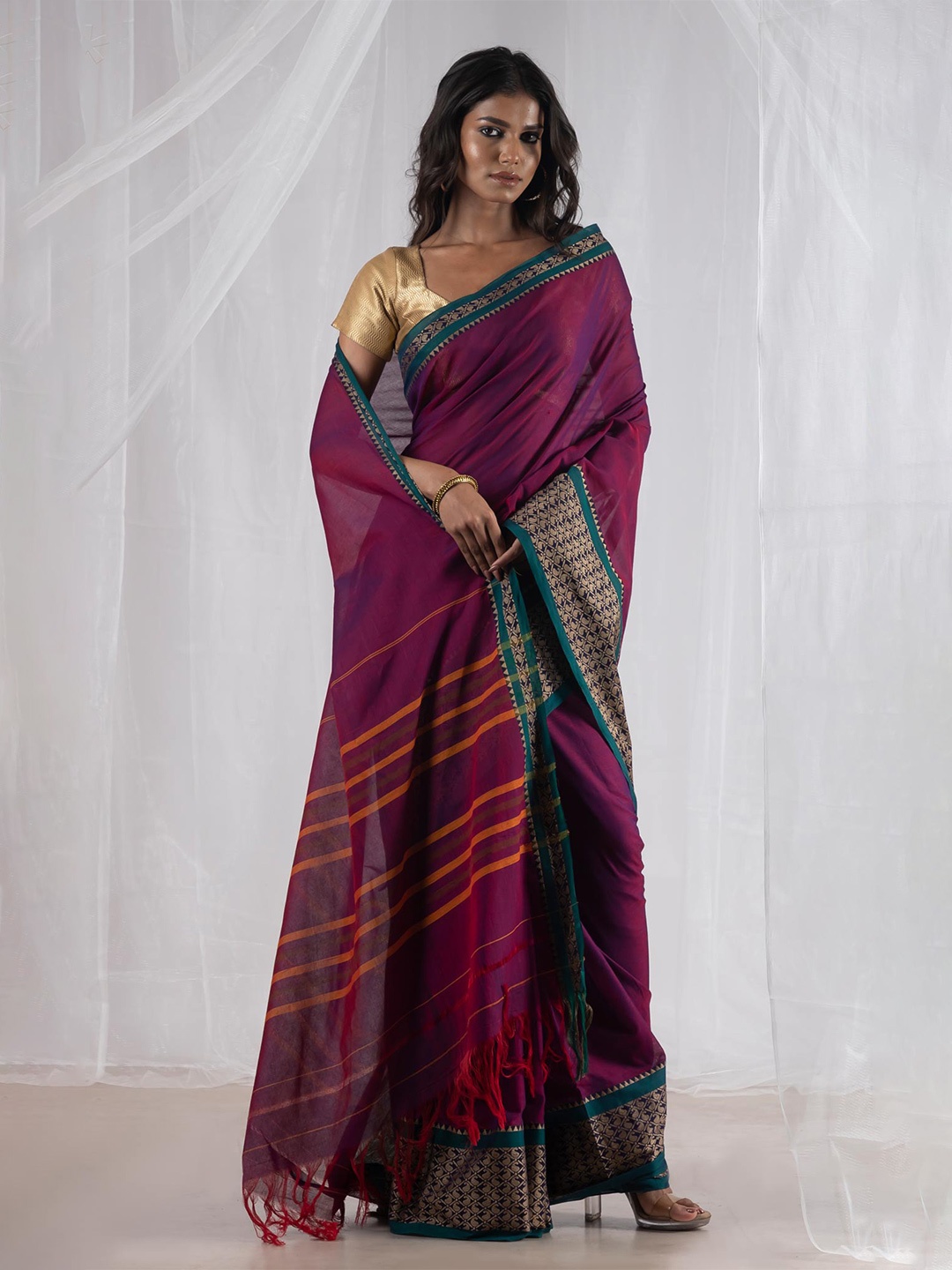 

Unnati Silks Striped Zari Pure Cotton Handloom Narayan Peth Saree, Pink