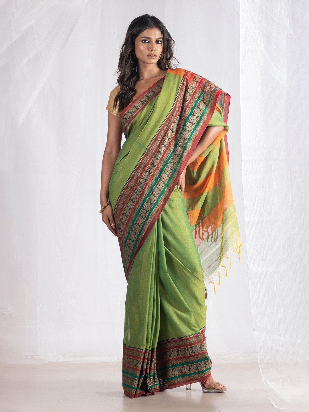 

Unnati Silks Handloom Pure Cotton Narayan Peth Saree, Green