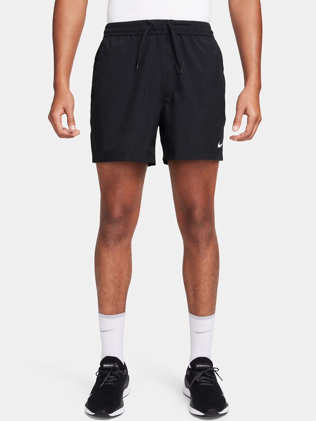 

Nike Form Men Dri-FIT 13cm (approx.) Mid-Rise Unlined Versatile Sports Shorts, Black