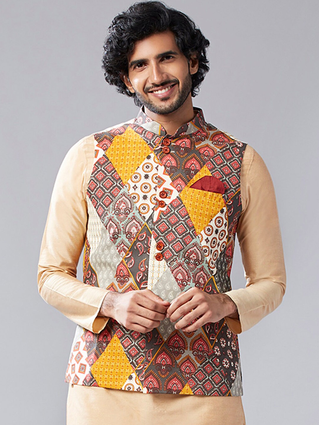 

KISAH Men Printed Zari Regular Fit Nehru Jacket, White