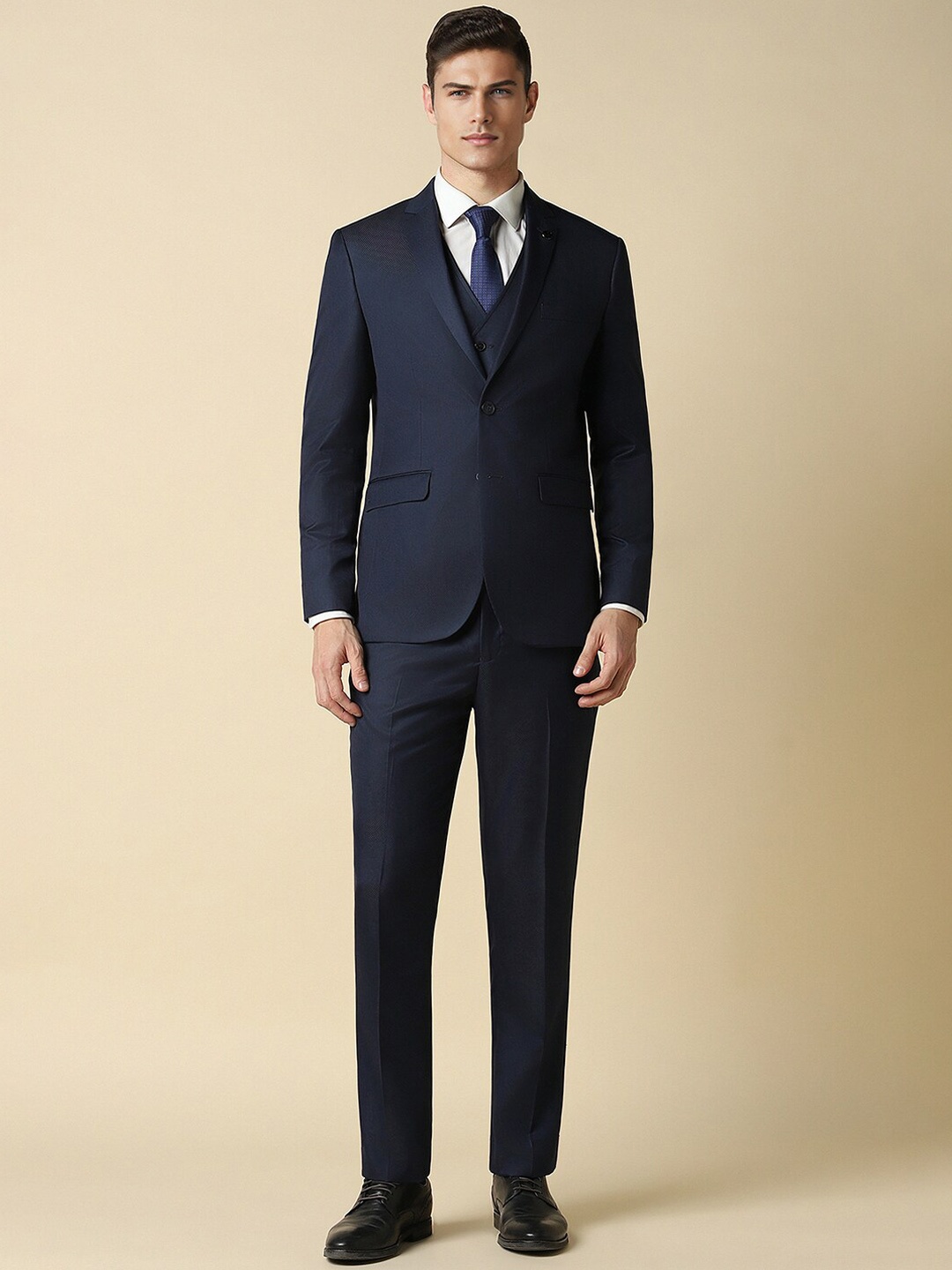 

Allen Solly Slim-Fit Single-Breasted Three-Piece Formal Suit, Navy blue