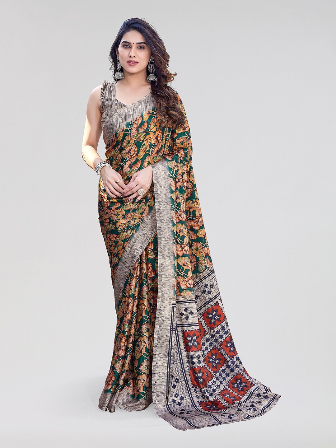 

Yashika Floral Printed Saree, Green