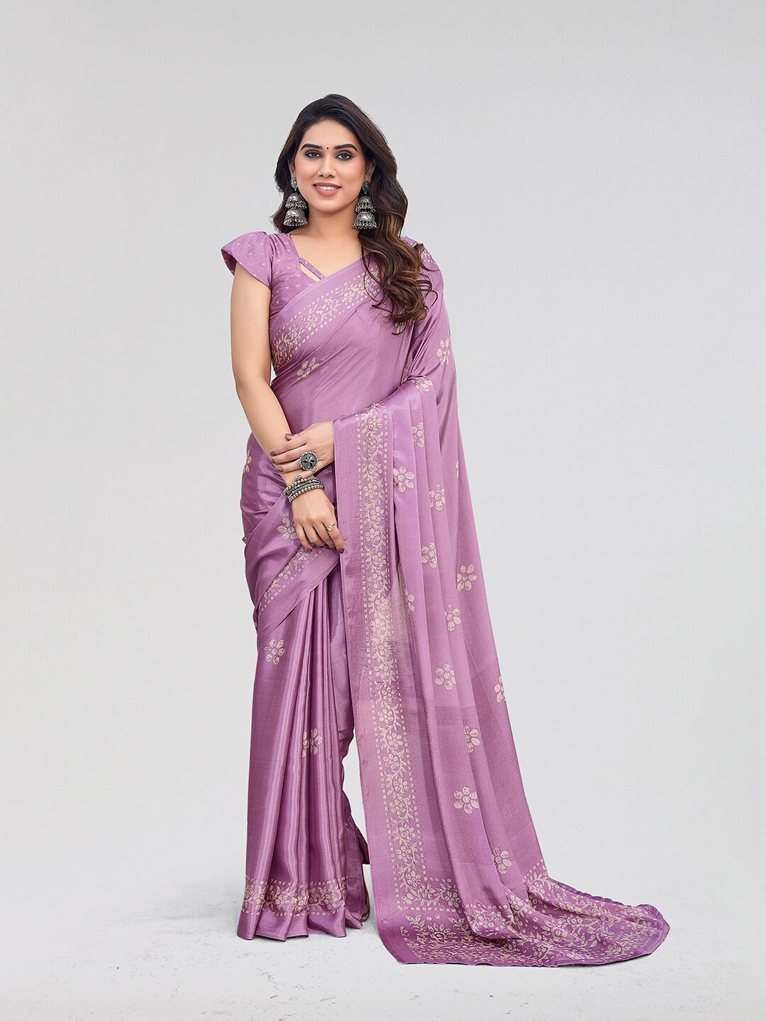 

Yashika Batik Printed Saree, Purple
