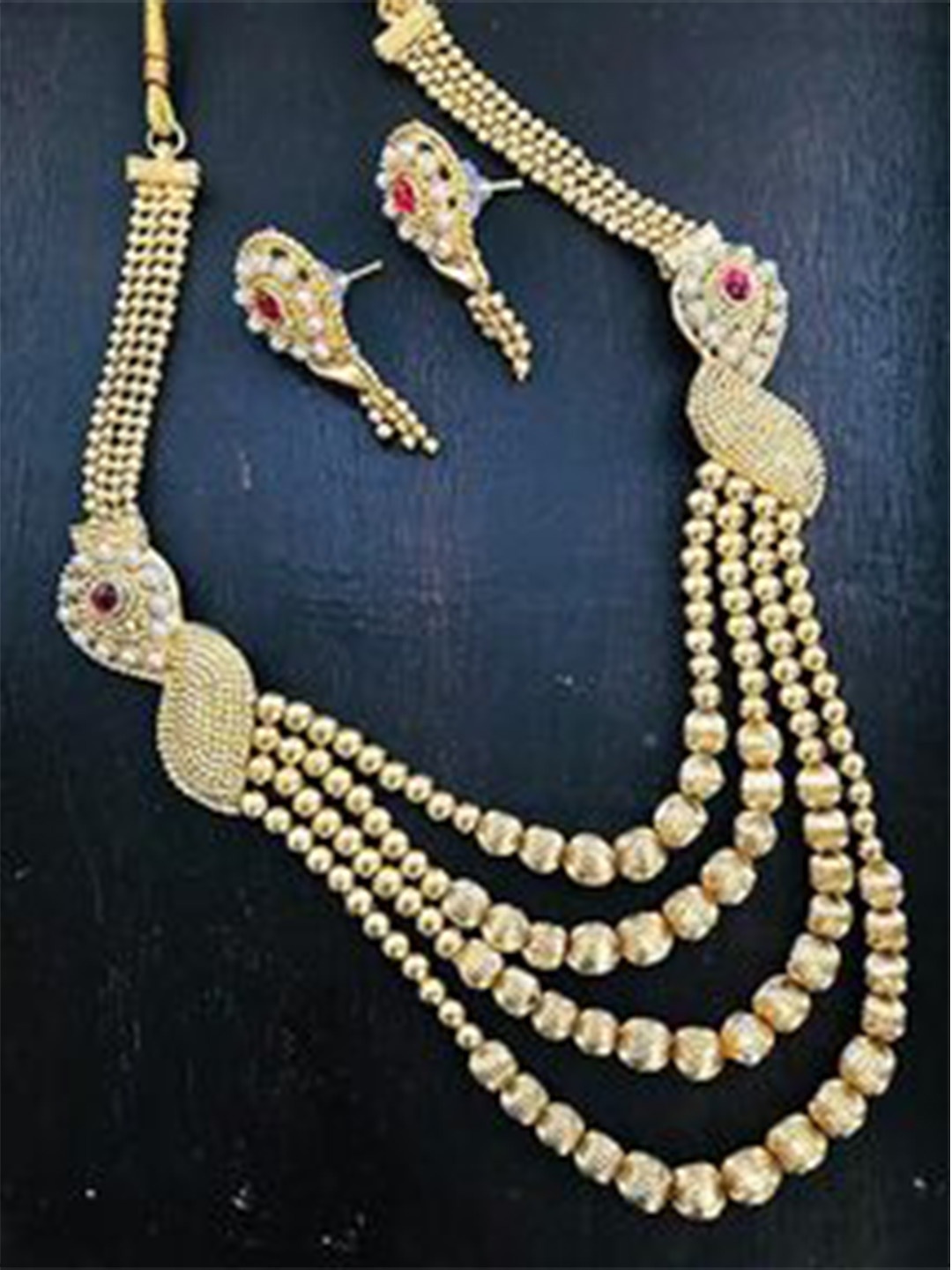 

The Opal Factory Gold-Plated Stone-Studded & Beaded Jewellery Set