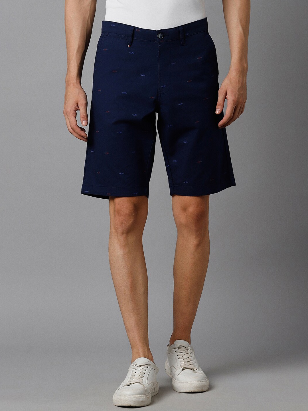 Louis Philippe Sport Men Geometric Printed Slim Fit Shorts, Navy blue