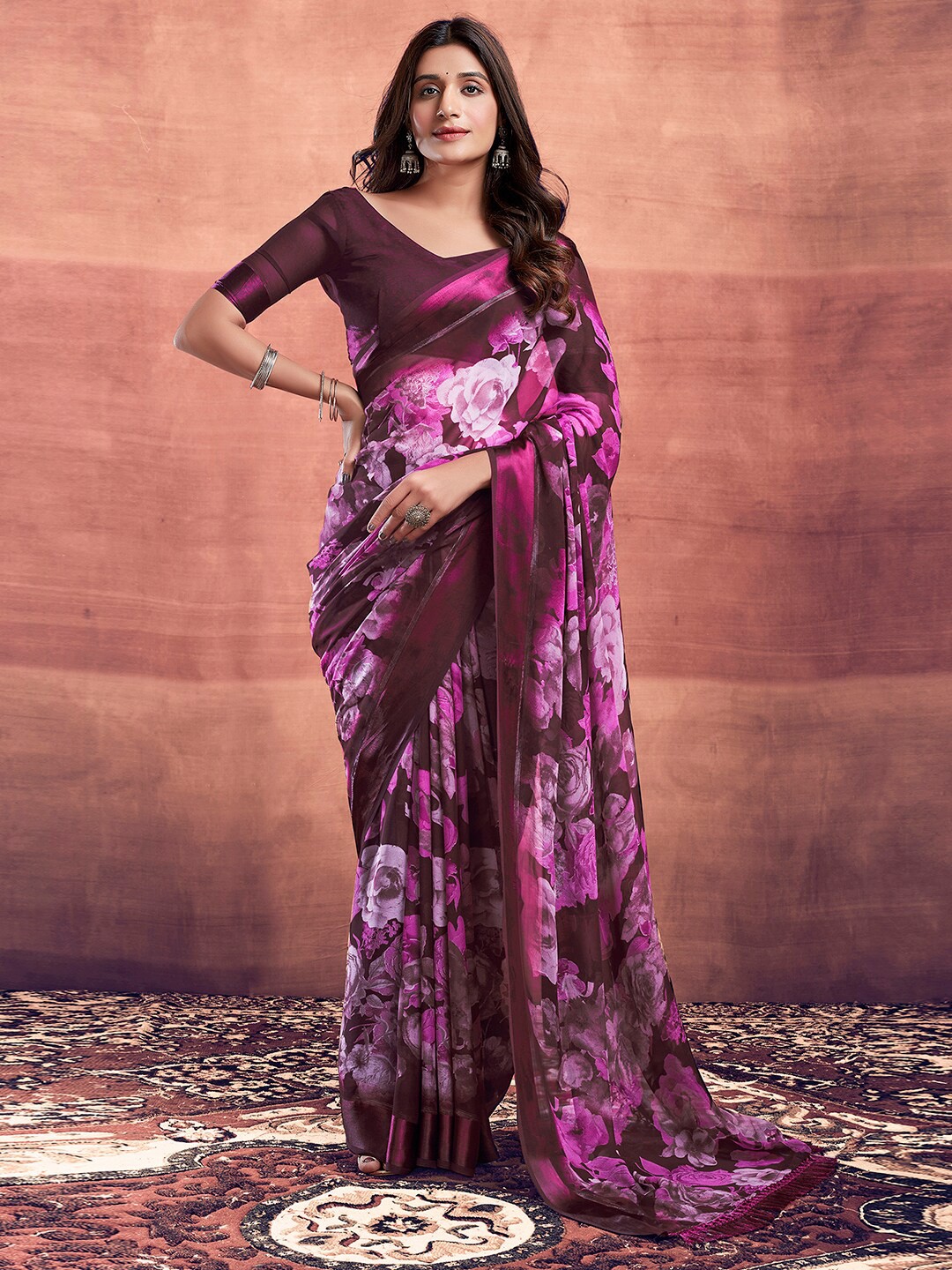 

Satrani Pink Floral Printed Maheshwari Saree