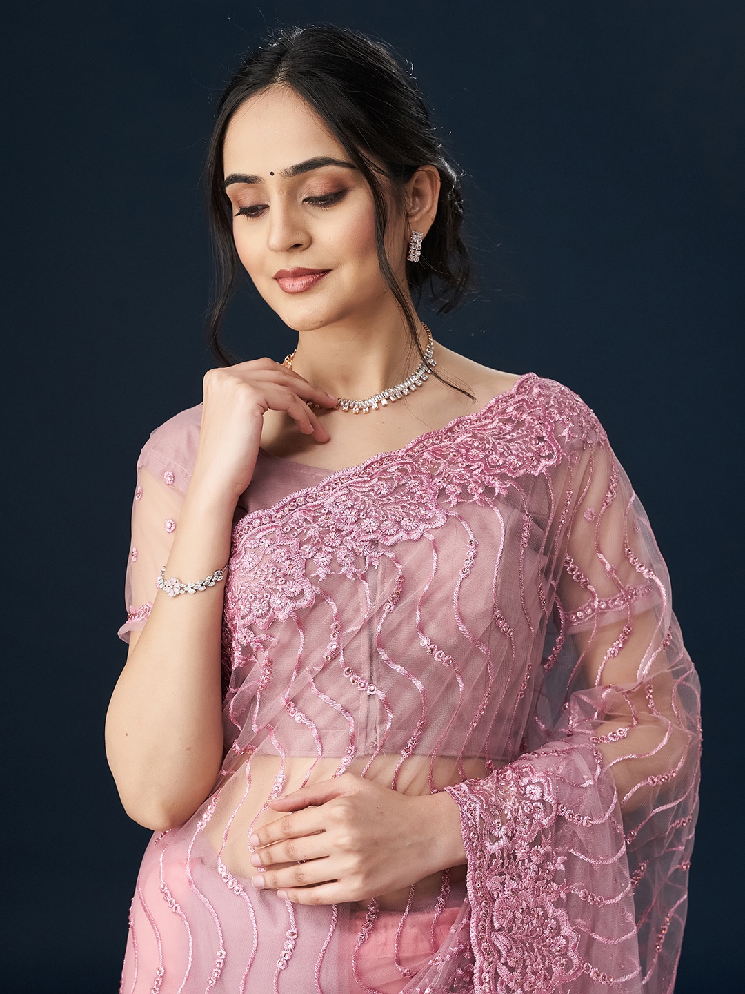 

kasee Geometric Embroidered Sarees, Lavender