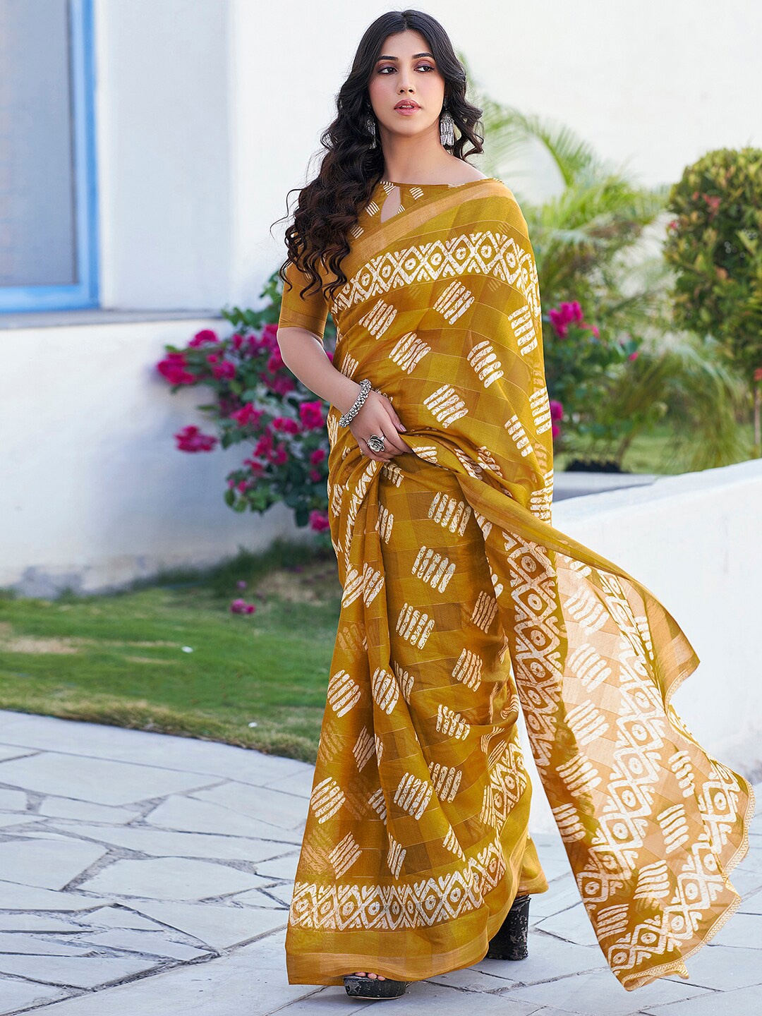 KALINI Geometric Printed Zari Bagh Saree, Yellow