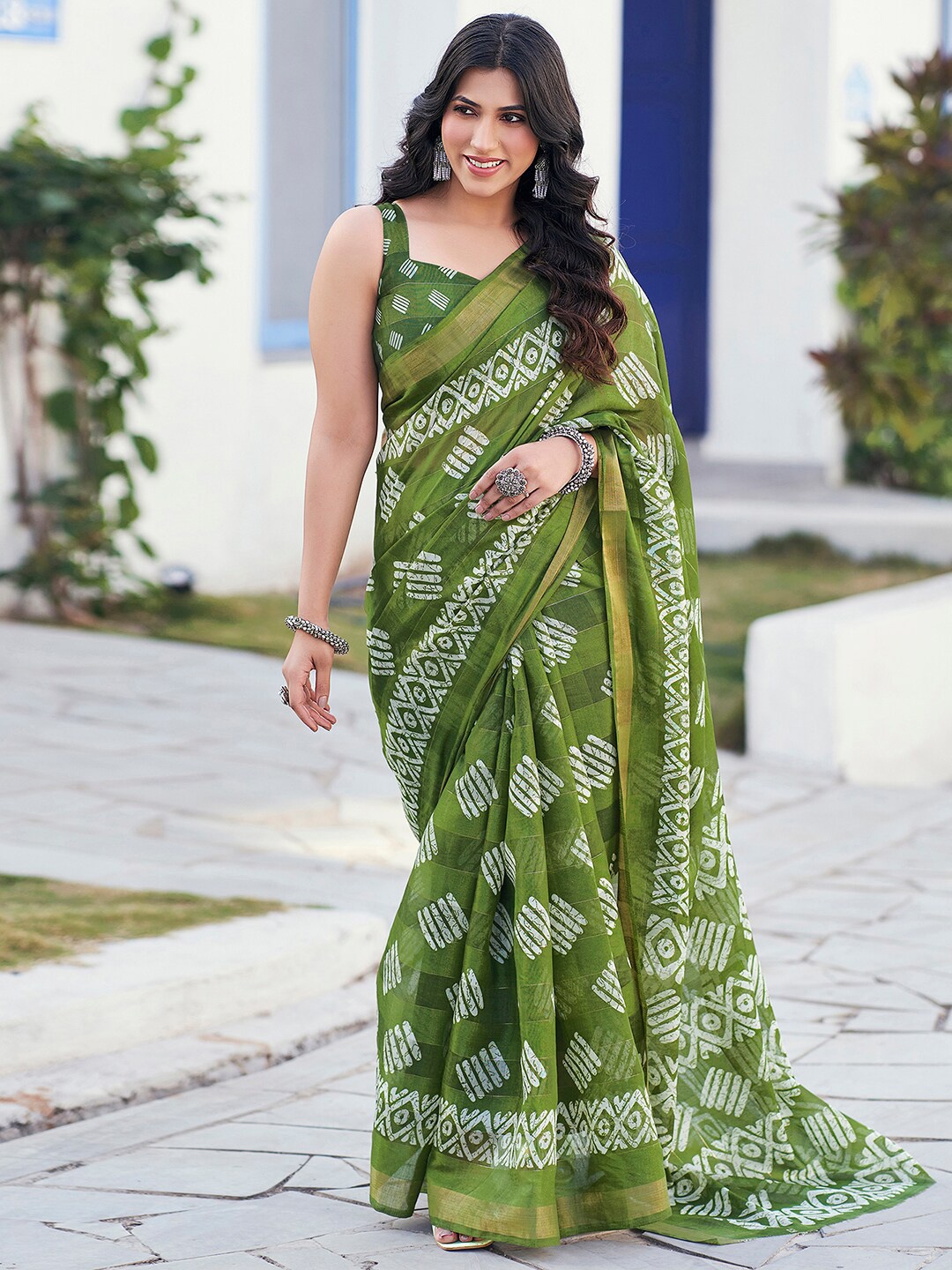 

KALINI Batik Printed Bagh Sarees, Green