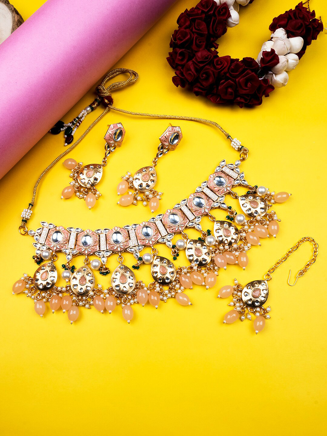 

StileAdda Gold-Plated Kundan-Studded & Beaded Jewellery Set