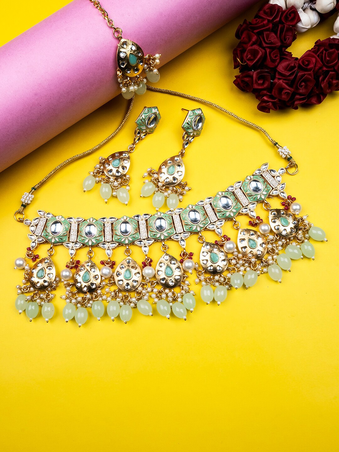 

StileAdda Gold-Plated Kundan-Studded & Beaded Necklace And Earrings With Maang Tika