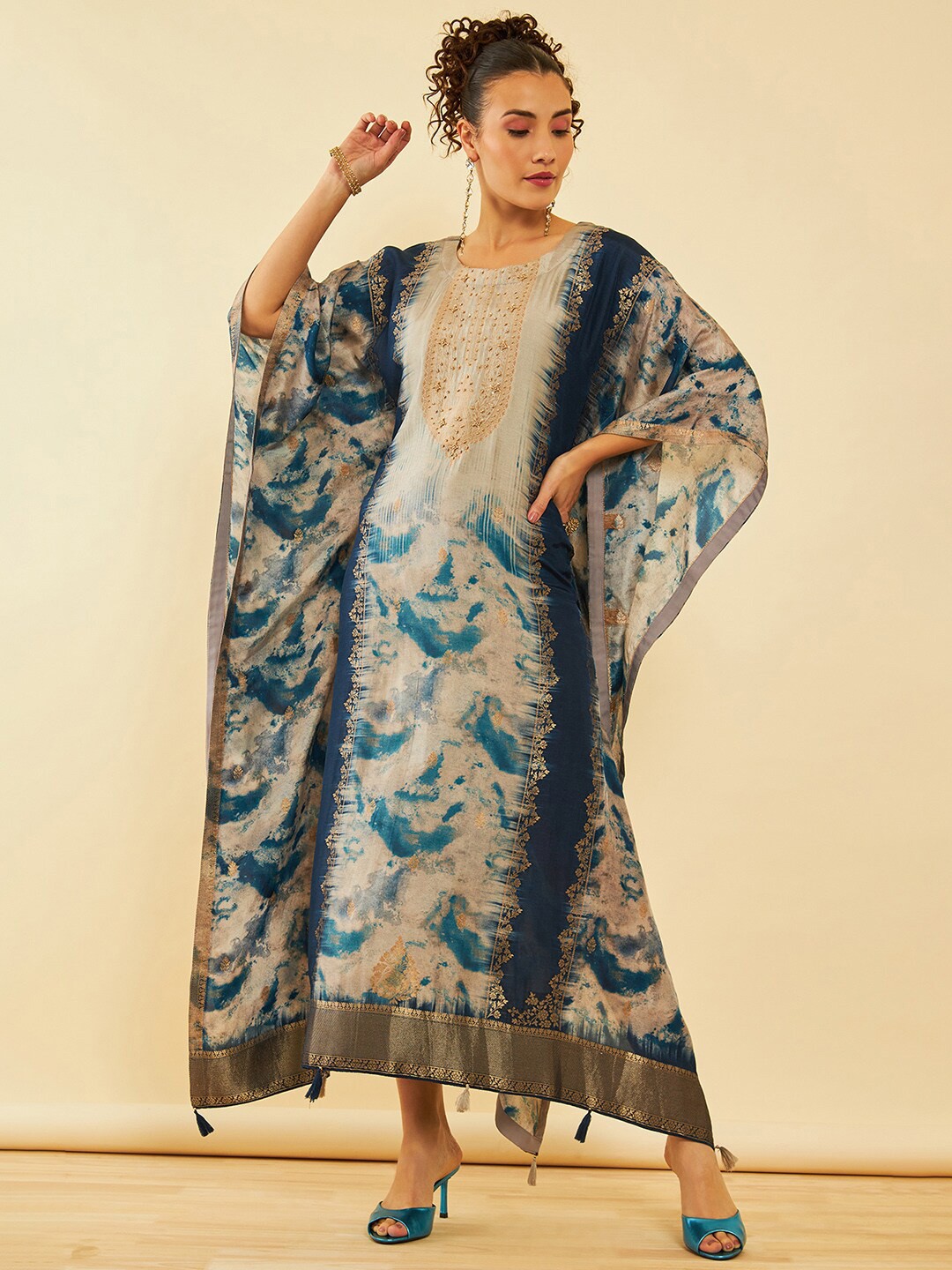 

Soch Ethnic Motifs Printed Round Neck Kaftan Maxi Dress, Navy blue