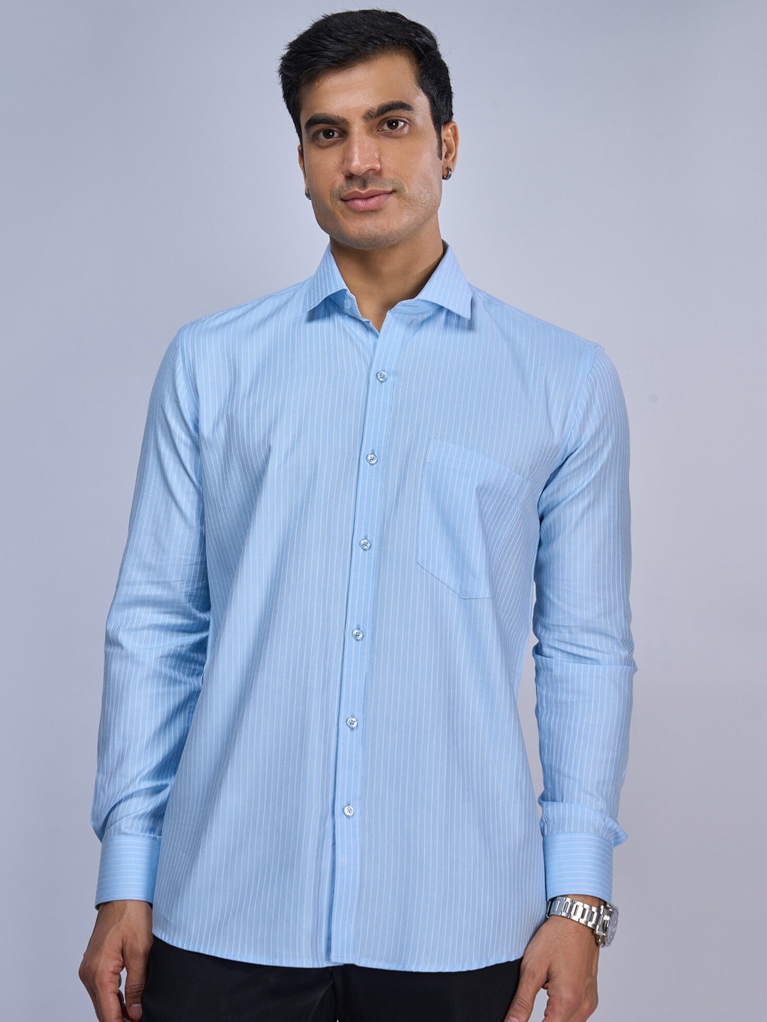 

MARK & ALBERT Spread Collar Slim Fit Cotton Opaque Casual Shirt, Blue